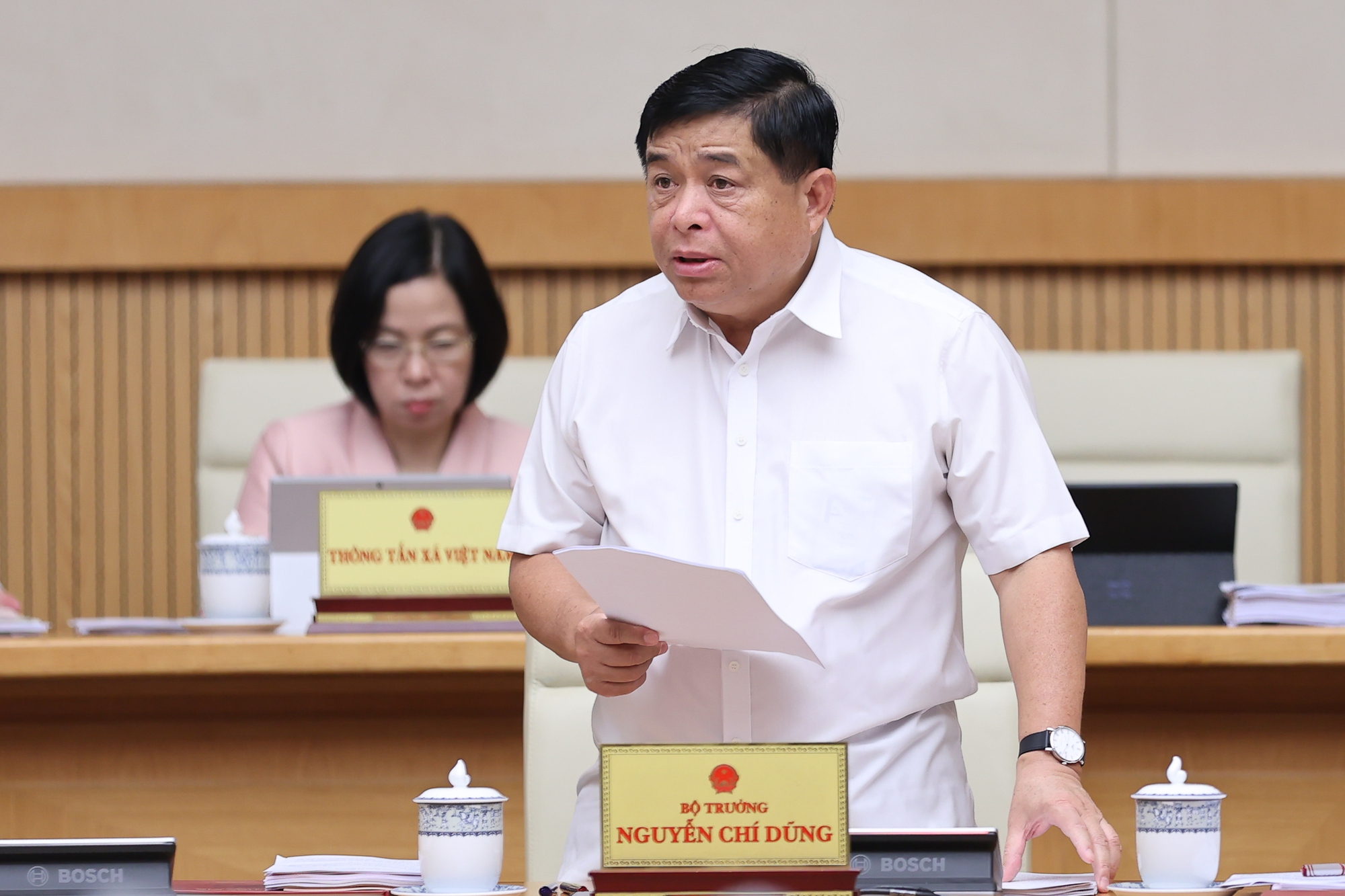 Thúc đẩy các động lực tăng trưởng mới của nền kinh tế - ảnh 1