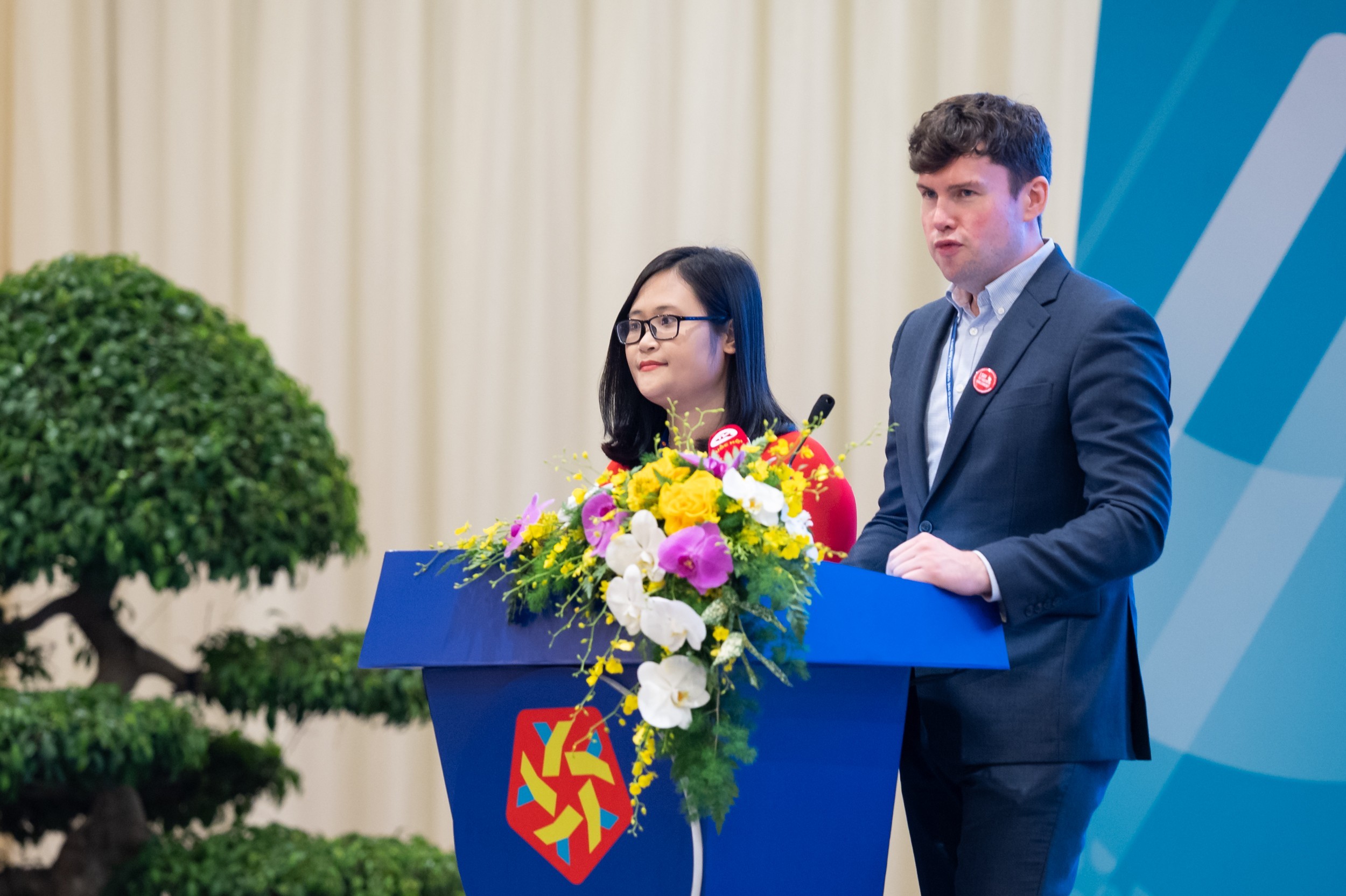 Để phụ nữ và trẻ em gái được bảo vệ và để các công nghệ mới không thành kiến về giới - ảnh 1