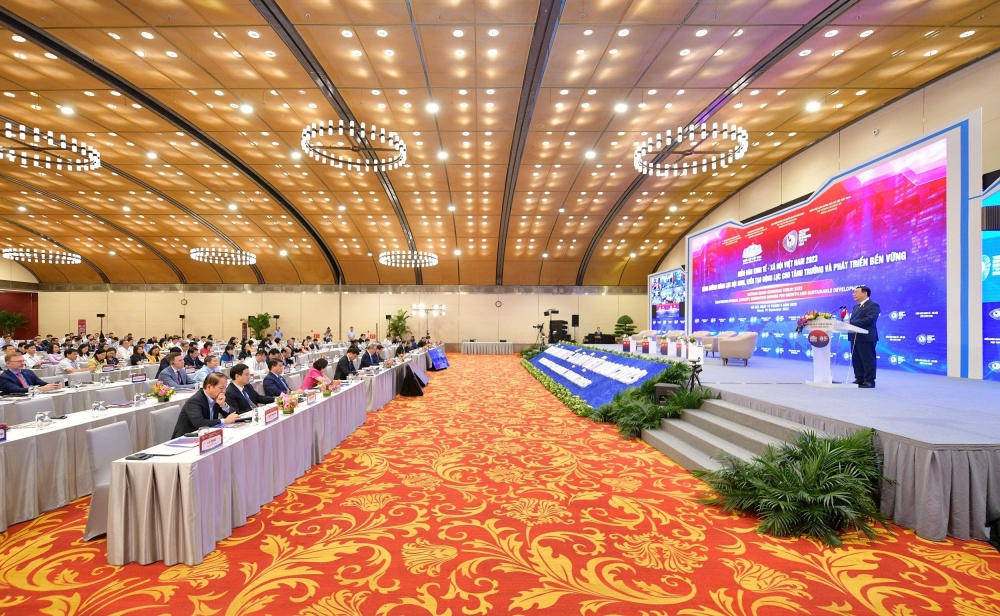 Chủ tịch Quốc hội Vương Đình Huệ: Cải cách và nâng cao chất lượng thể chế kinh tế là động lực đột phá - ảnh 4