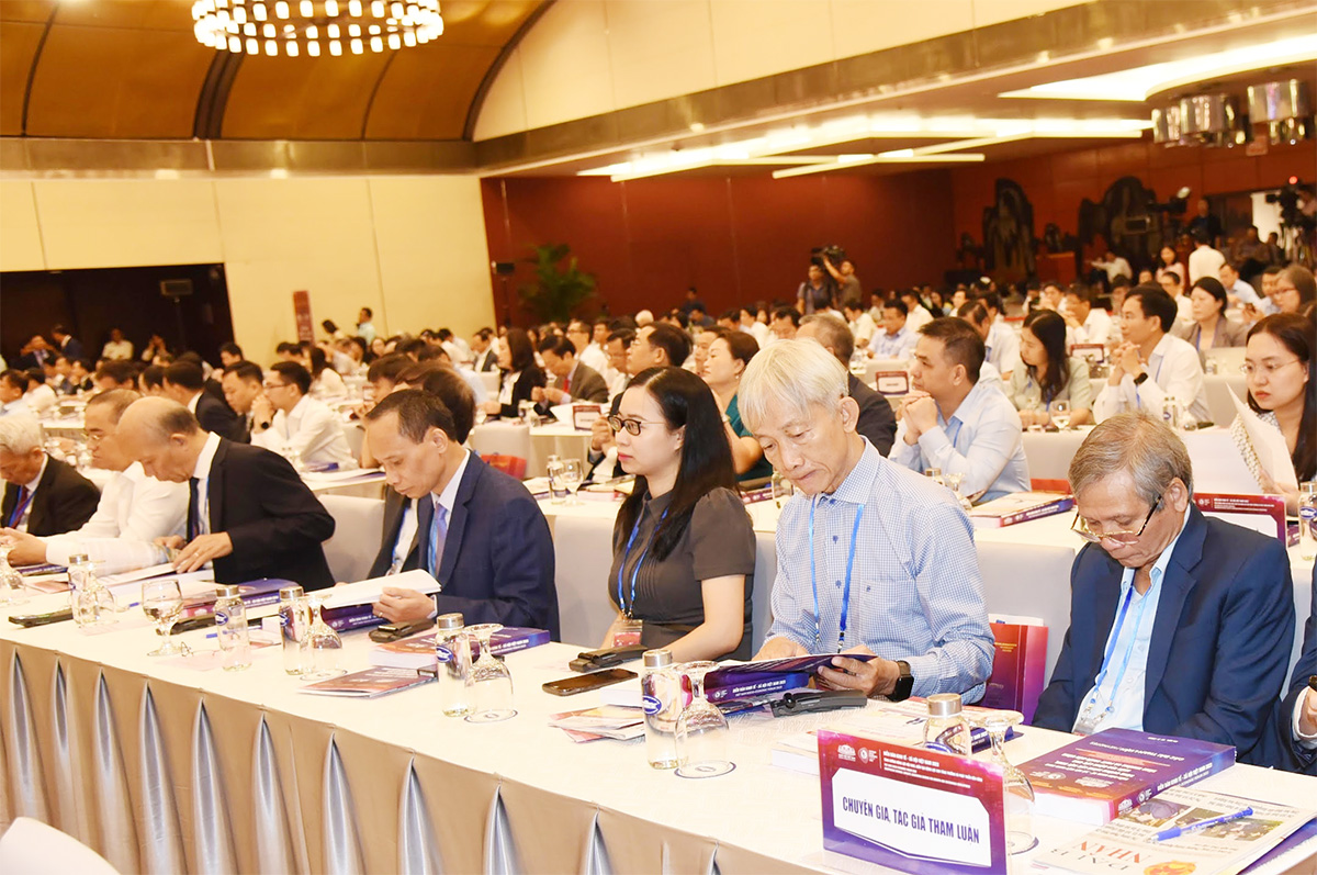 Mấu chốt của kinh tế Việt Nam hiện nay chính là “thông mạch, thông các nguồn lực”  - ảnh 4