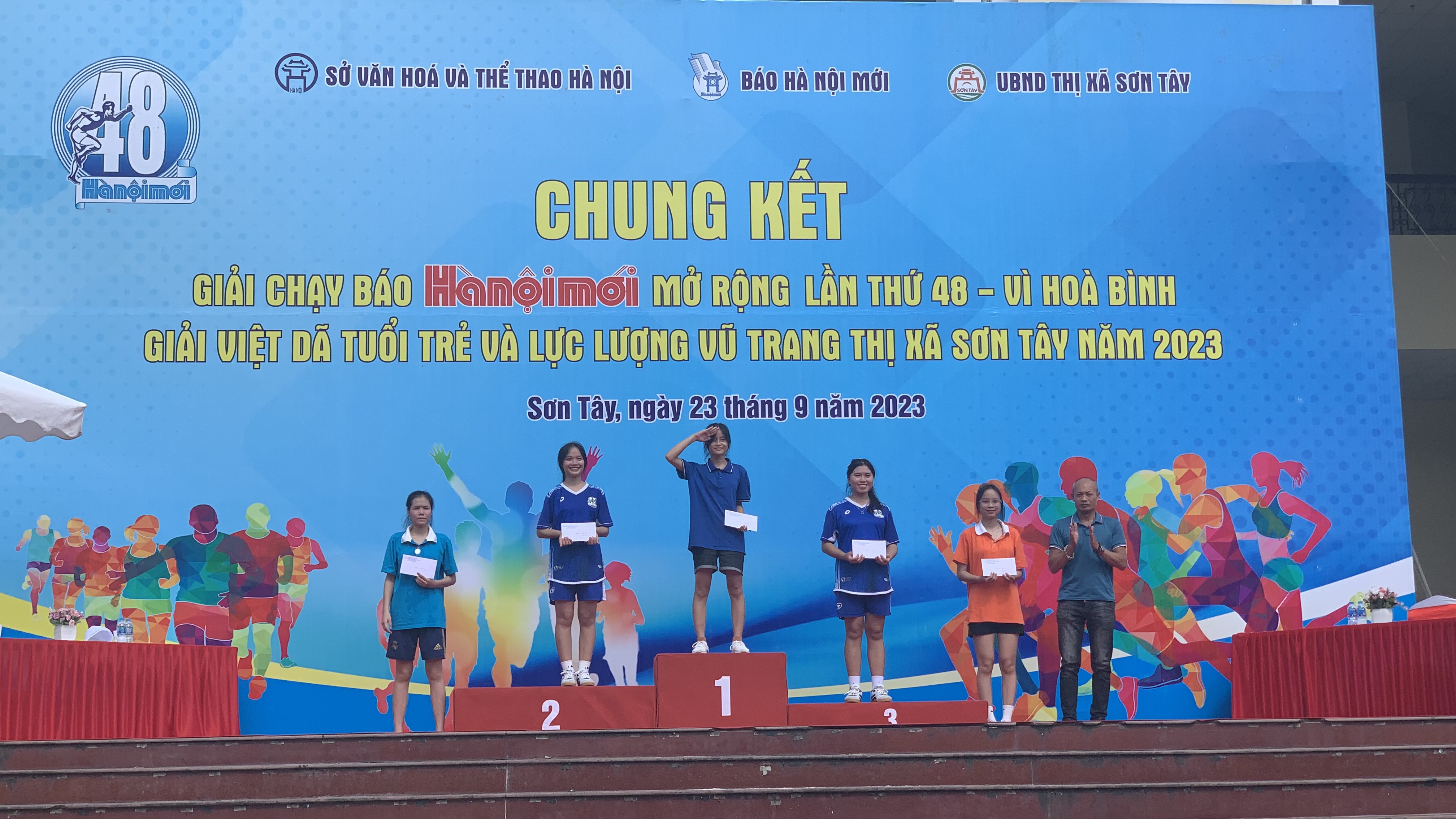 Sơn Tây: 345 vận động viên tham gia Chung kết giải chạy Báo Hà Nội mới mở rộng lần thứ 48 - ảnh 7