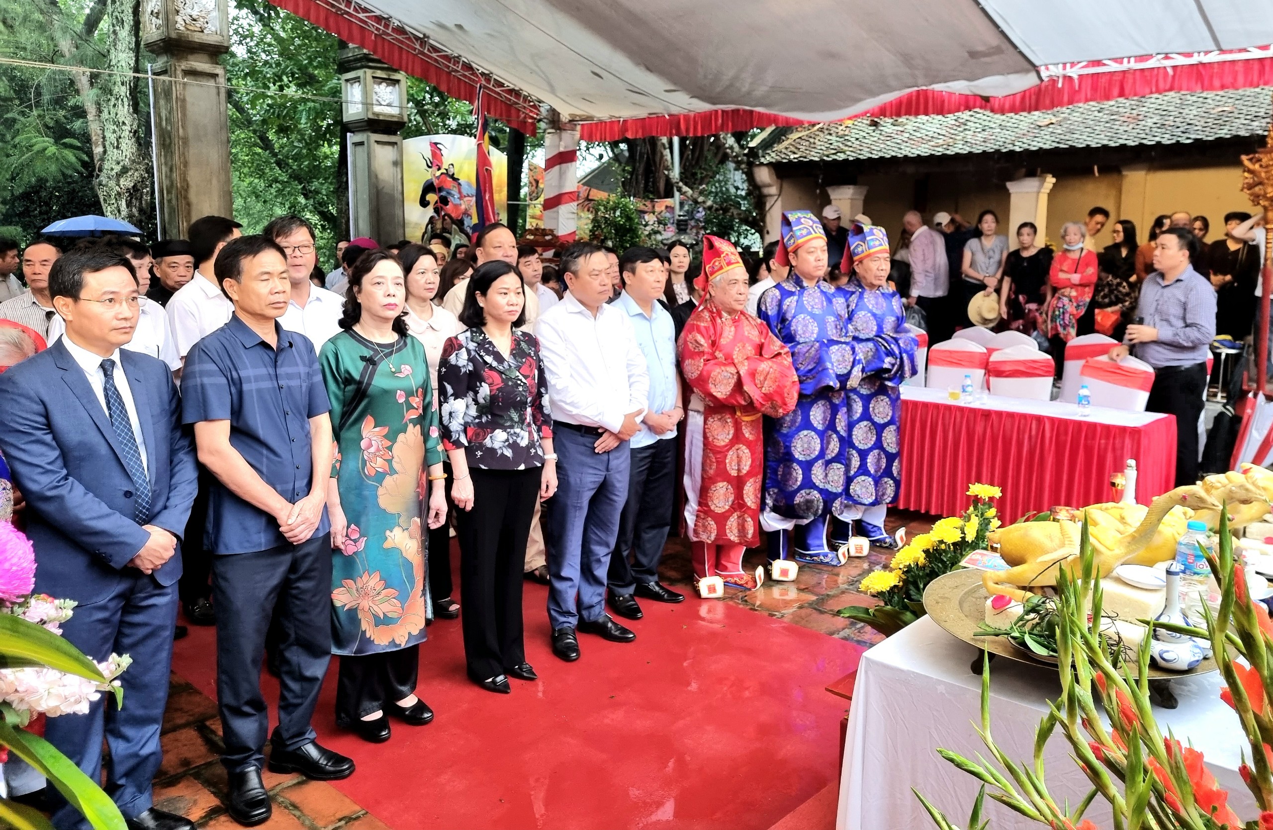 Sơn Tây long trọng tổ chức lễ giỗ 1.079 năm Đức vua Ngô Quyền - ảnh 1