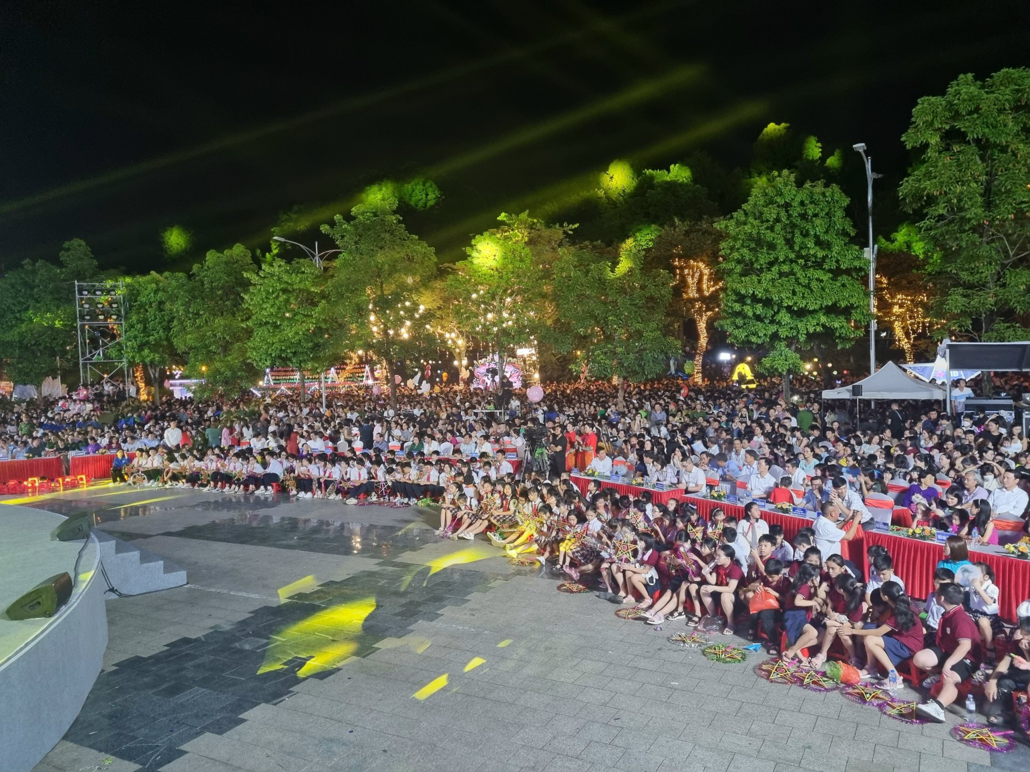 Lung linh đêm hội “Trung thu Thành cổ Sơn Tây- Xứ Đoài năm 2023” - ảnh 3