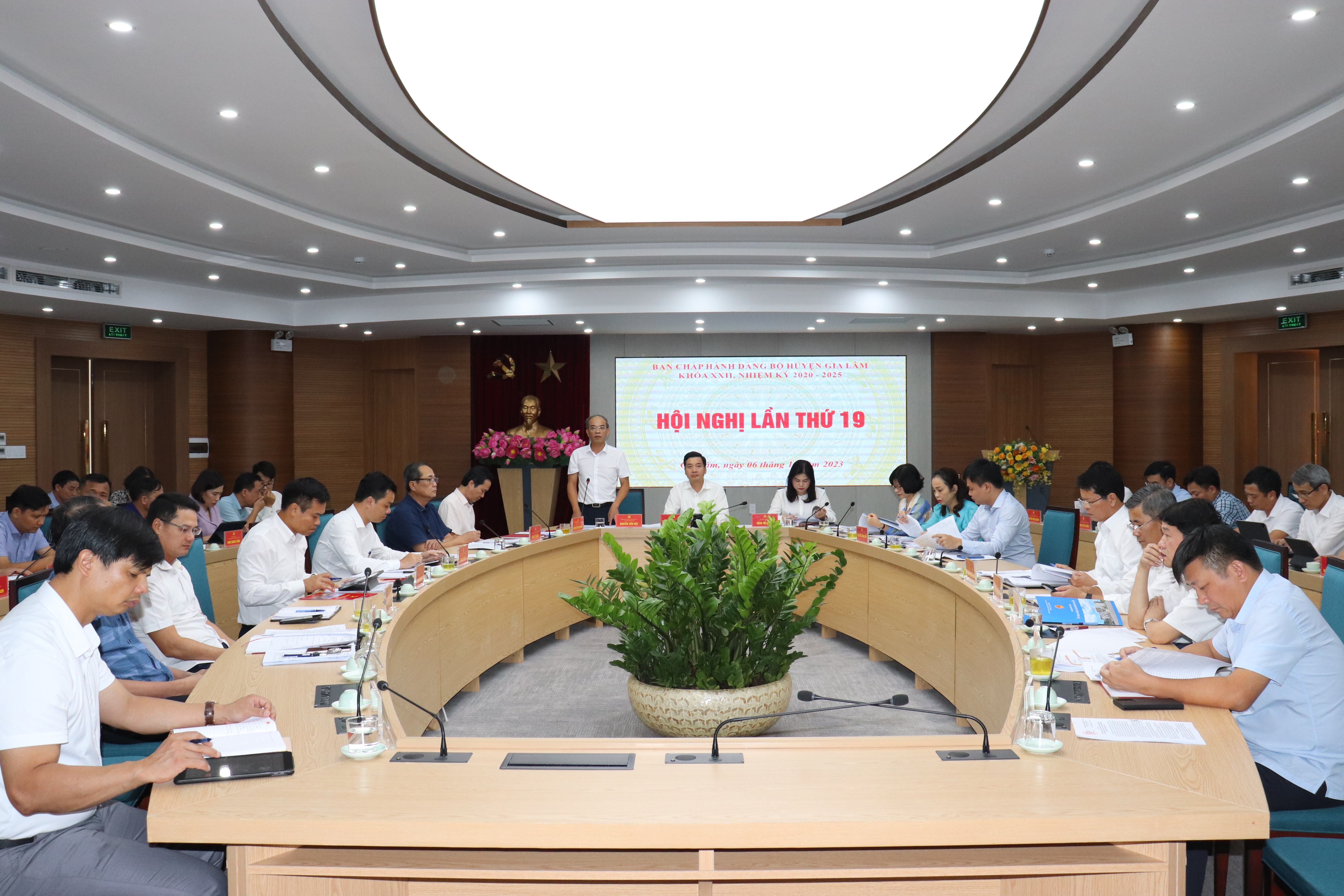 Huyện Gia Lâm nỗ lực “chạy nước rút” trong thực hiện mục tiêu, chỉ tiêu năm 2023 - ảnh 2