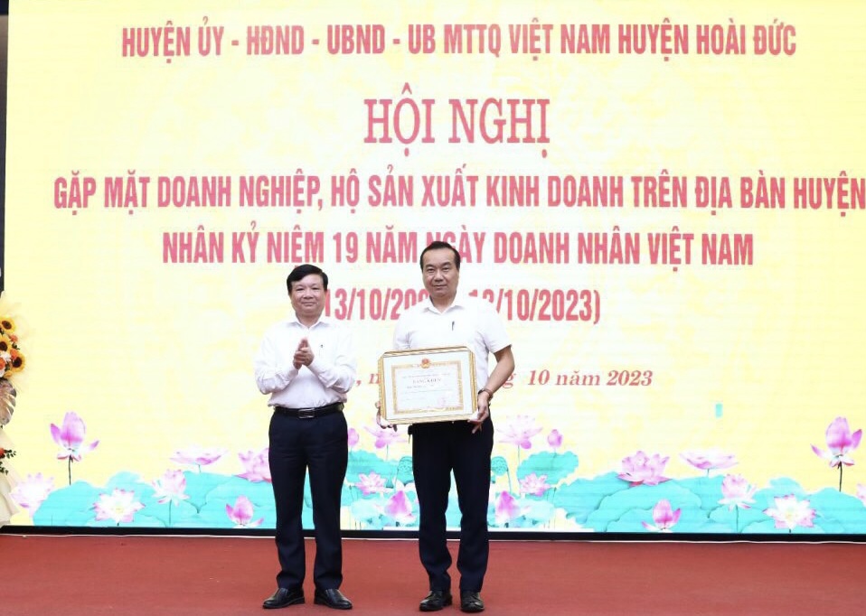 Tôn vinh các doanh nghiệp tiêu biểu - ảnh 4