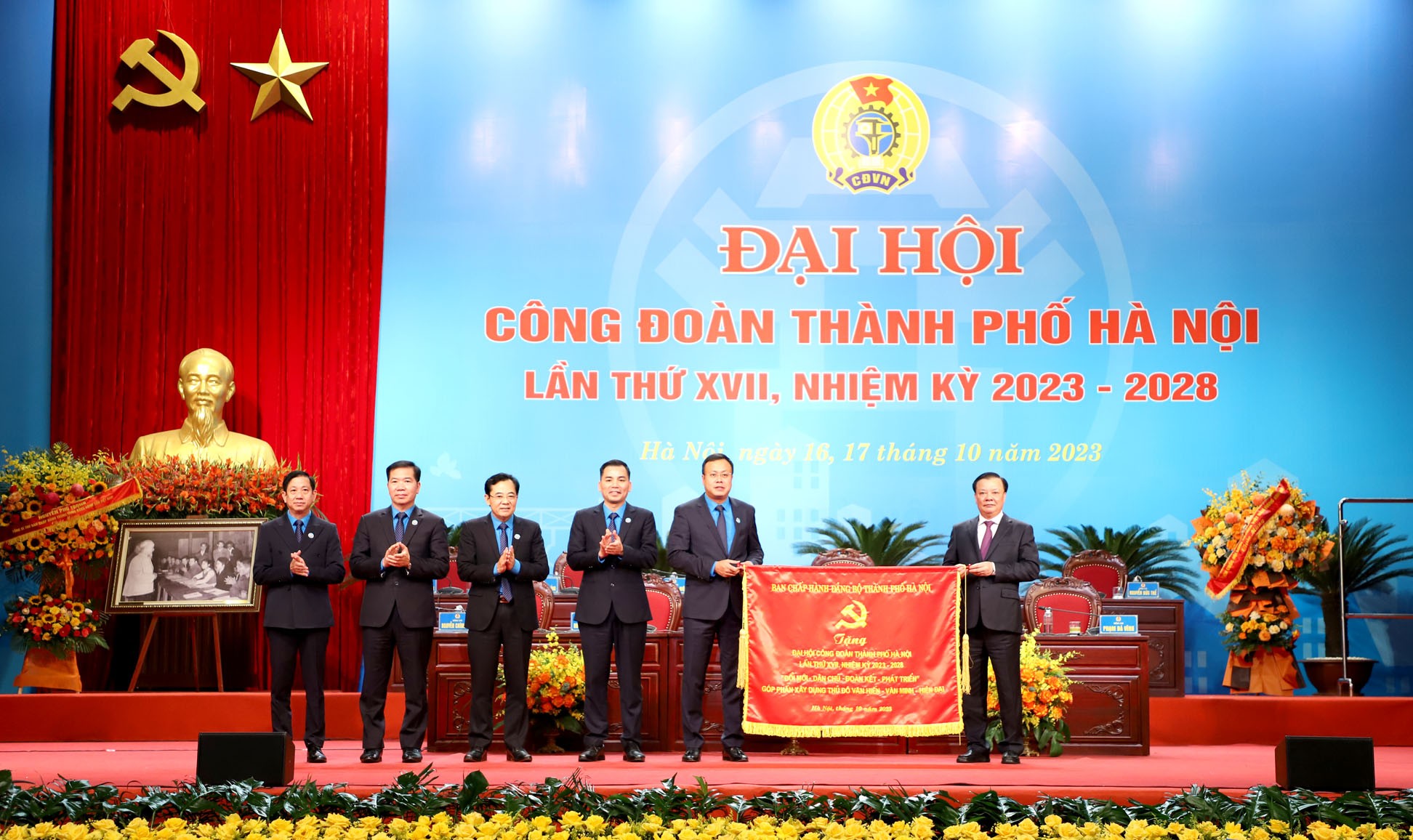 Các cấp Công đoàn phải chú trọng đổi mới nội dung, hình thức phong trào thi đua - ảnh 2