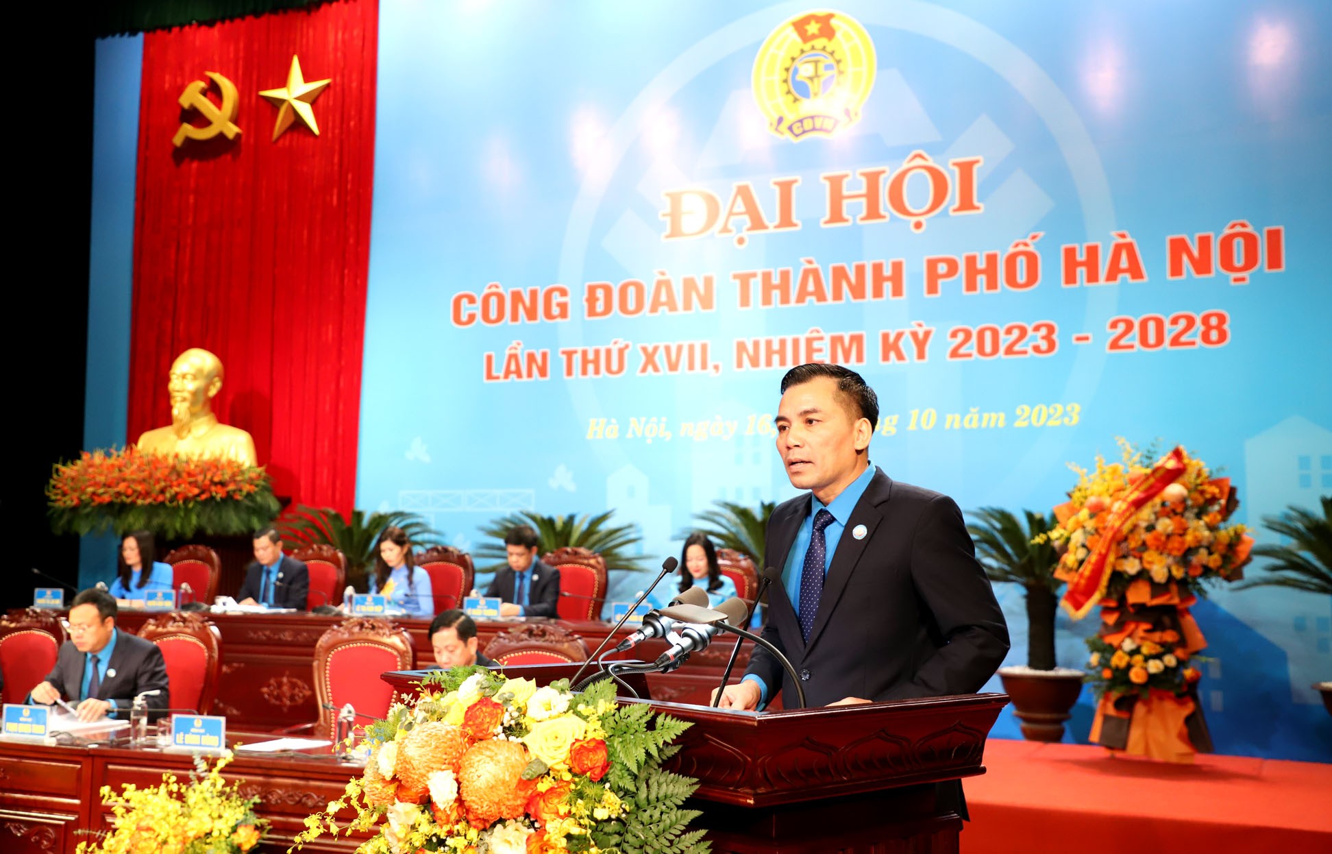 Khai mạc phiên trọng thể Đại hội Công đoàn Thành phố Hà Nội lần thứ XVII - ảnh 3