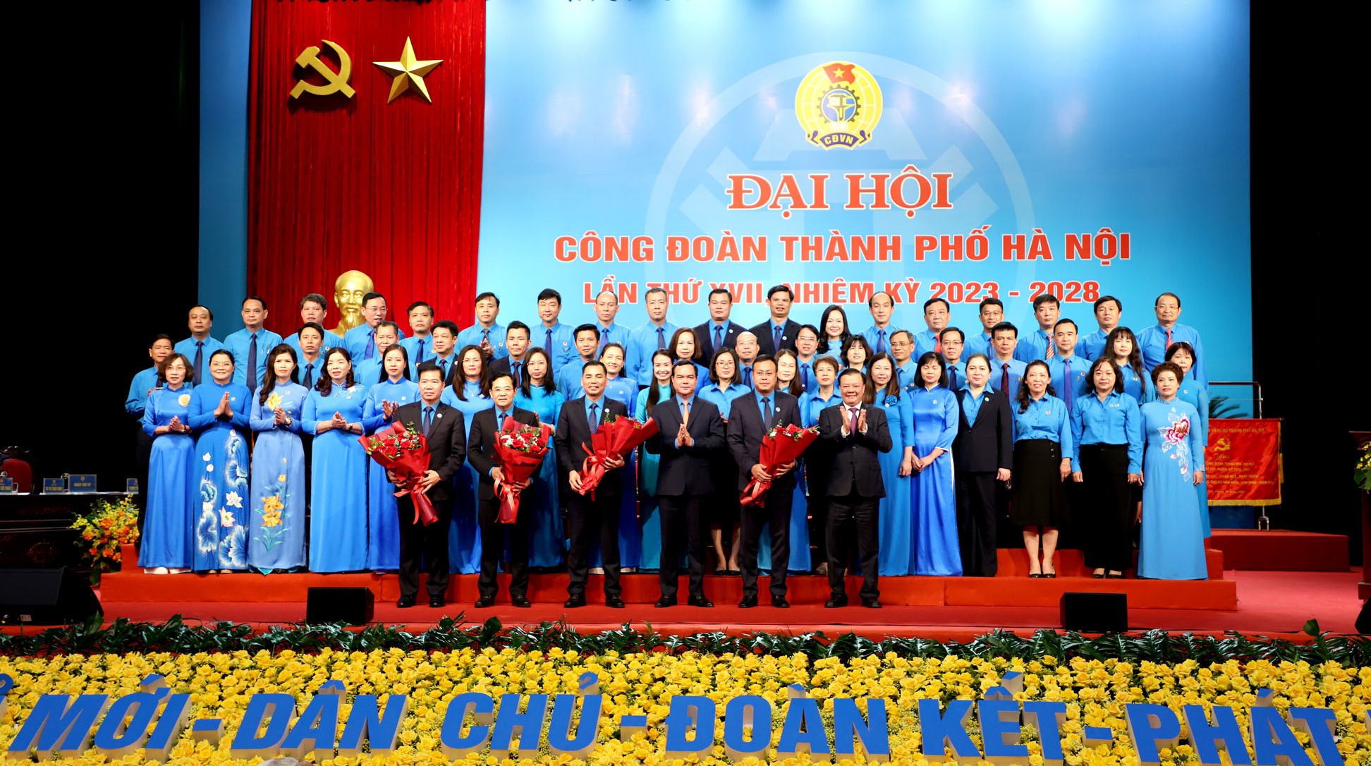 Các cấp Công đoàn phải chú trọng đổi mới nội dung, hình thức phong trào thi đua - ảnh 7
