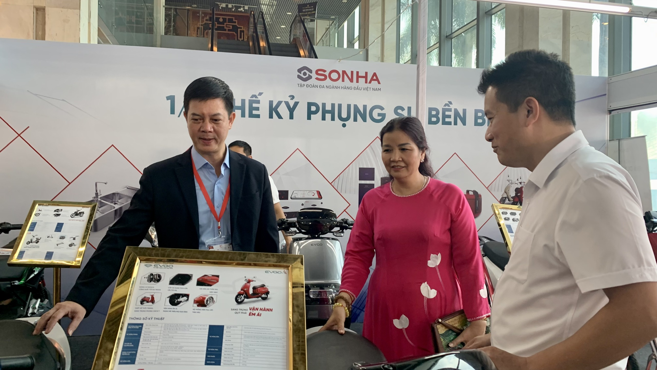 Khai mạc Hội chợ sản phẩm công nghiệp chủ lực Hà Nội năm 2023 - ảnh 4