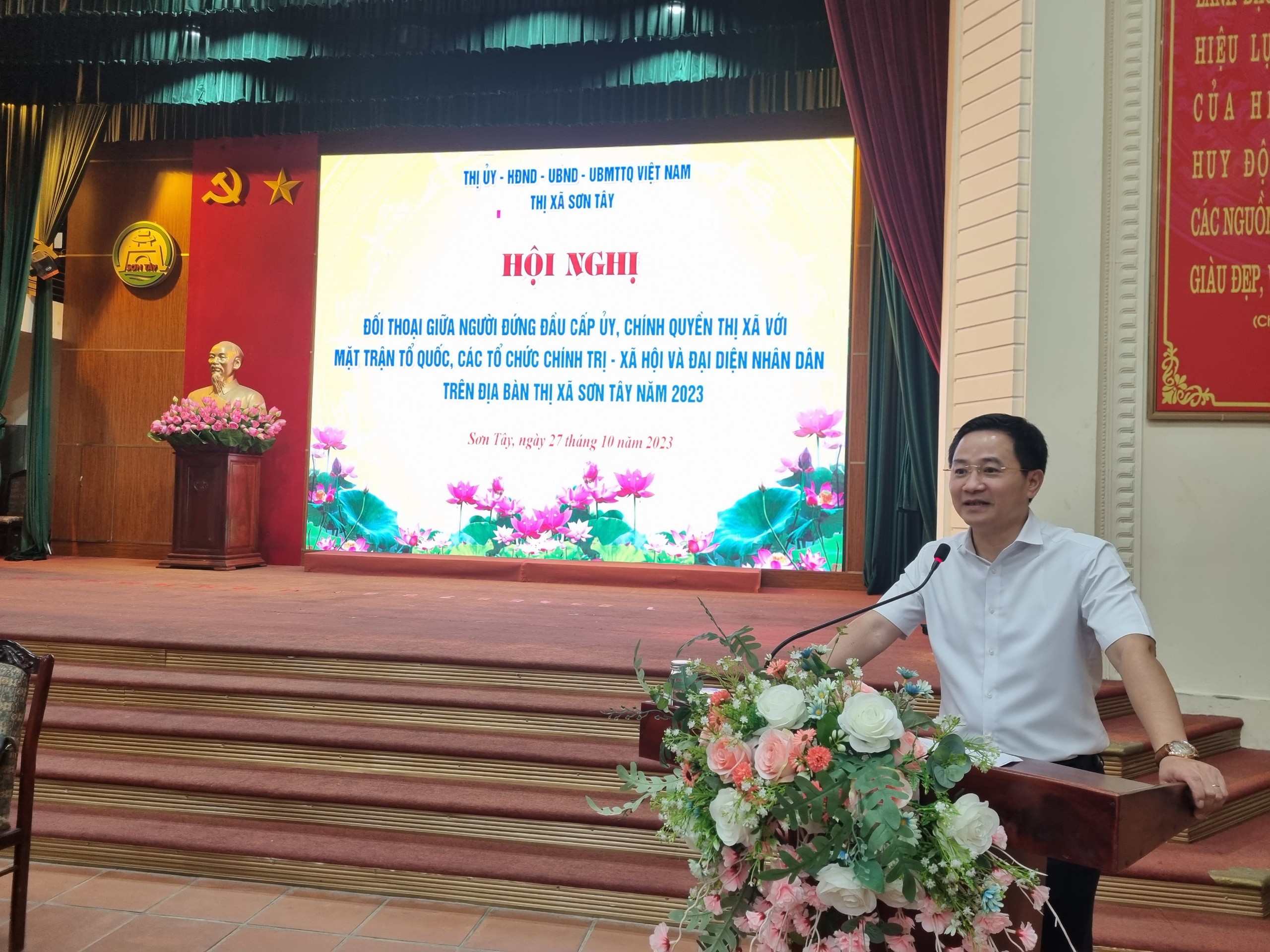 Lãnh đạo thị xã Sơn Tây đối thoại với đại diện nhân dân trên địa bàn - ảnh 3
