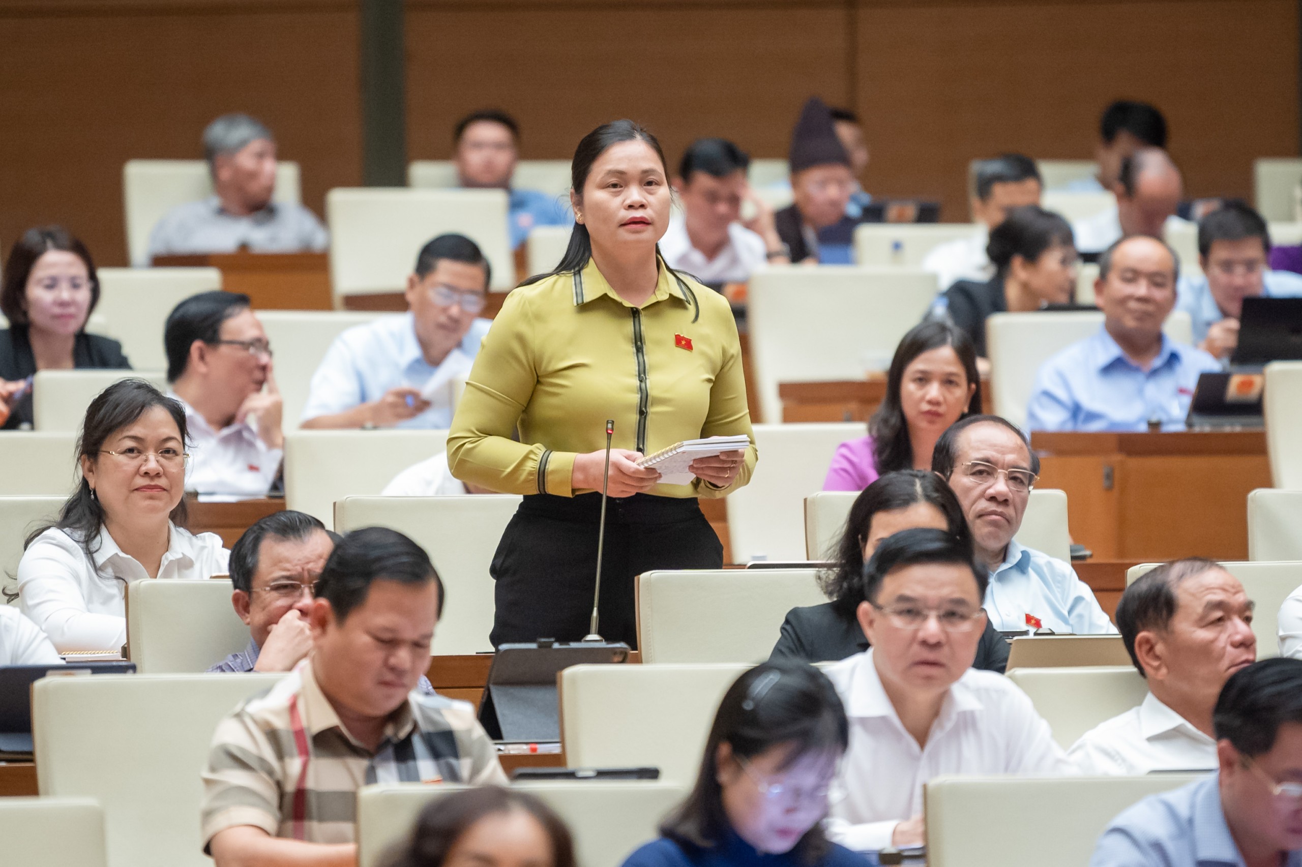 Nguồn xả thải từ cụm công nghiệp làng nghề, các khu đô thị và khu dân cư chưa qua xử lý ô nhiễm - ảnh 2