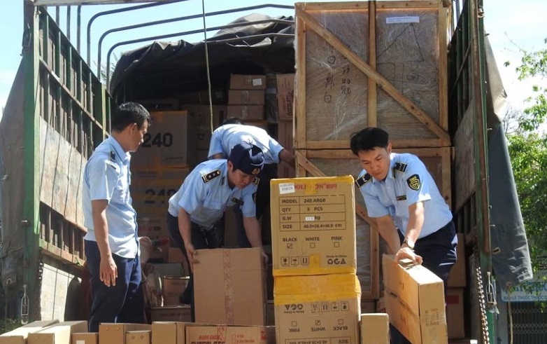 Cao điểm chống buôn lậu, gian lận thương mại và hàng giả các tháng cuối năm - ảnh 1