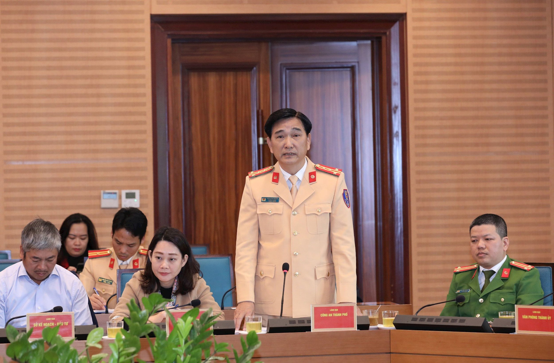Cử tri Hà Nội đề nghị Thành phố đầu tư công nghệ, camera giám sát giao thông - ảnh 4