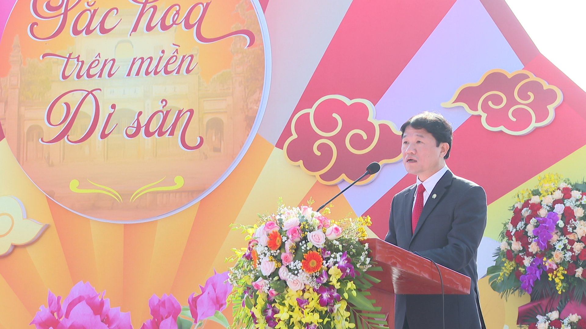 Lễ hội cây cảnh, hoa giấy Phù Đổng: Rực rỡ “Sắc hoa trên miền di sản“ - ảnh 2