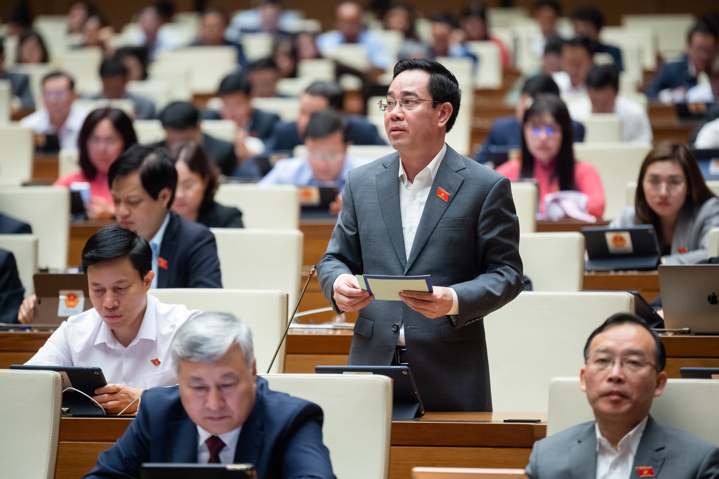 Đại biểu Quốc hội đề nghị trả lại sự trong sạch cho môi trường dạy thêm, học thêm - ảnh 1