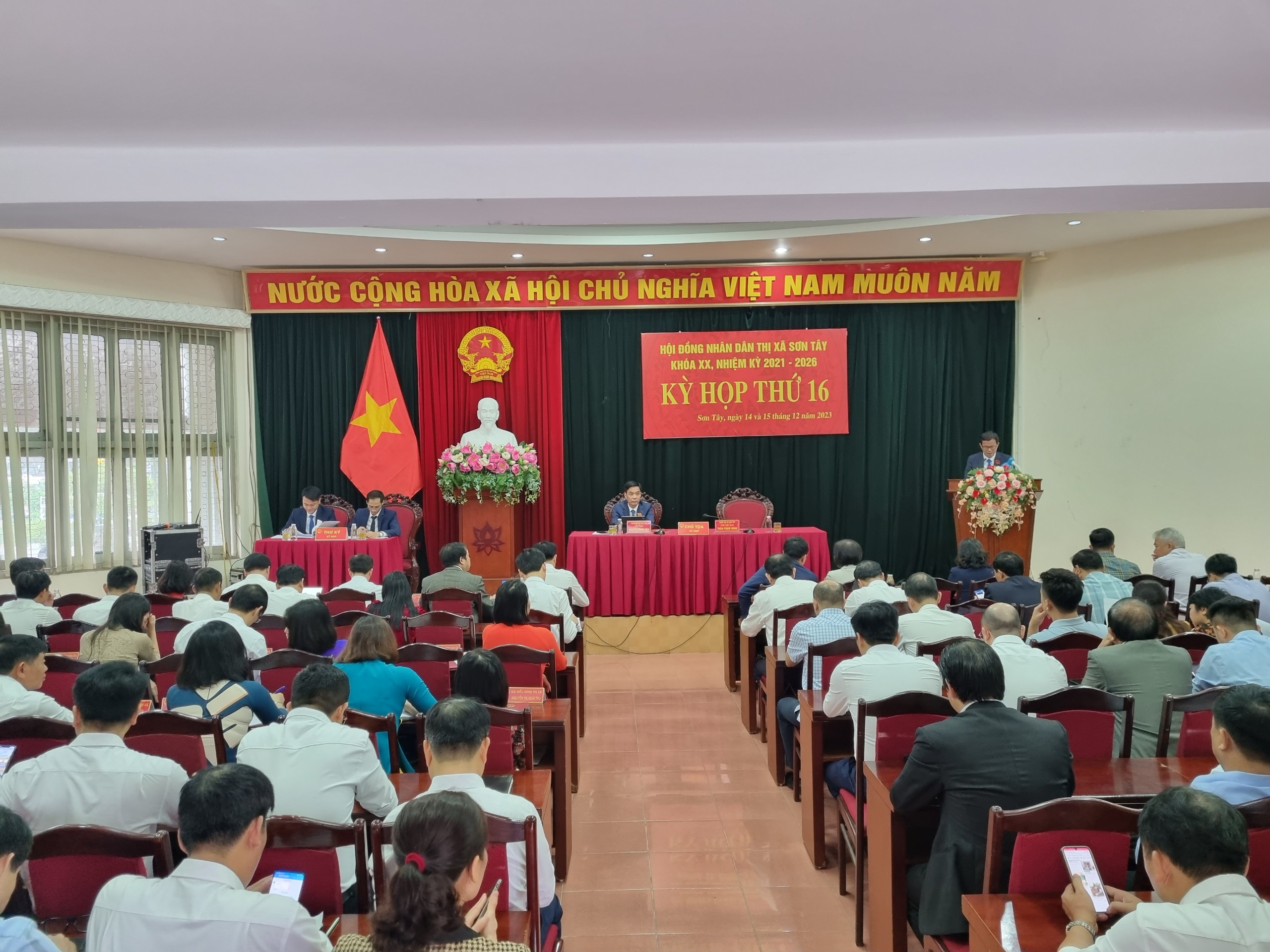 Năm 2023, Thường trực HĐND thị xã Sơn Tây đã thực hiện 23 cuộc giám sát, khảo sát chuyên đề - ảnh 3
