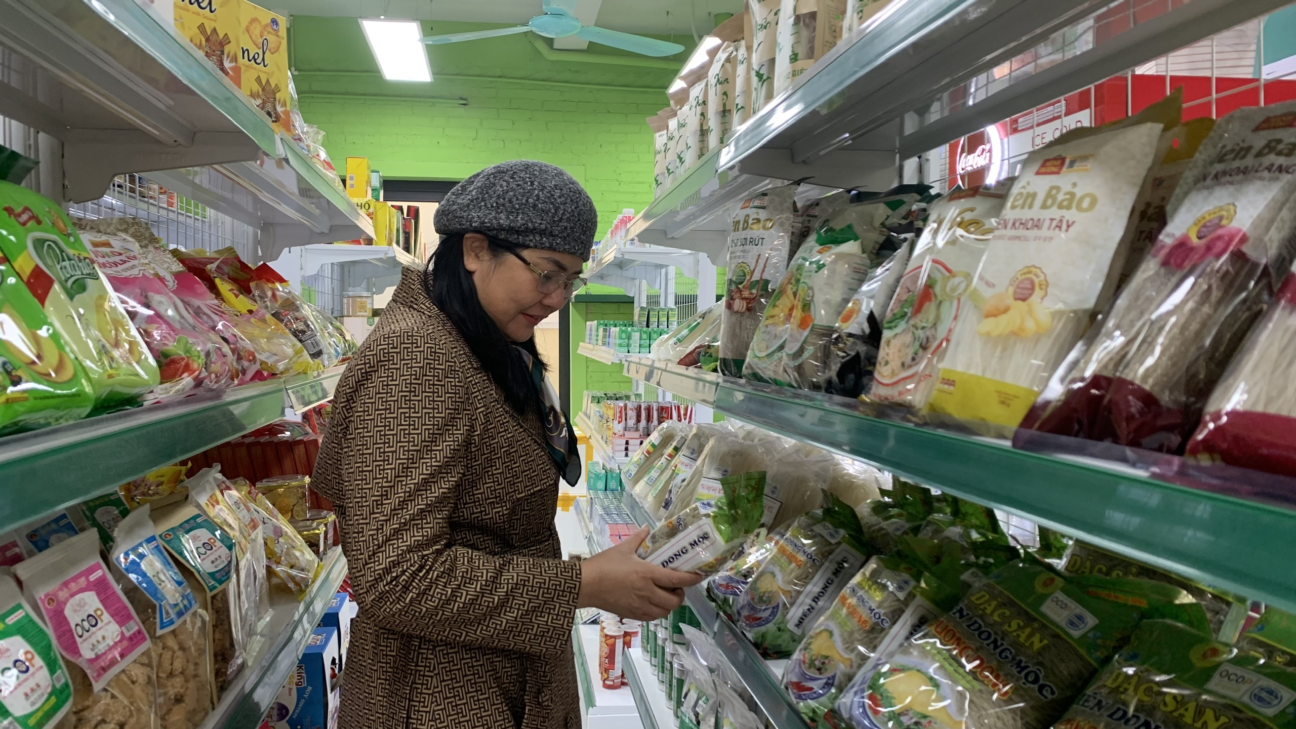 Điểm trưng bày, giới thiệu, bán sản phẩm OCOP tại khu đô thị An Lạc, xã Vân Canh - ảnh 6