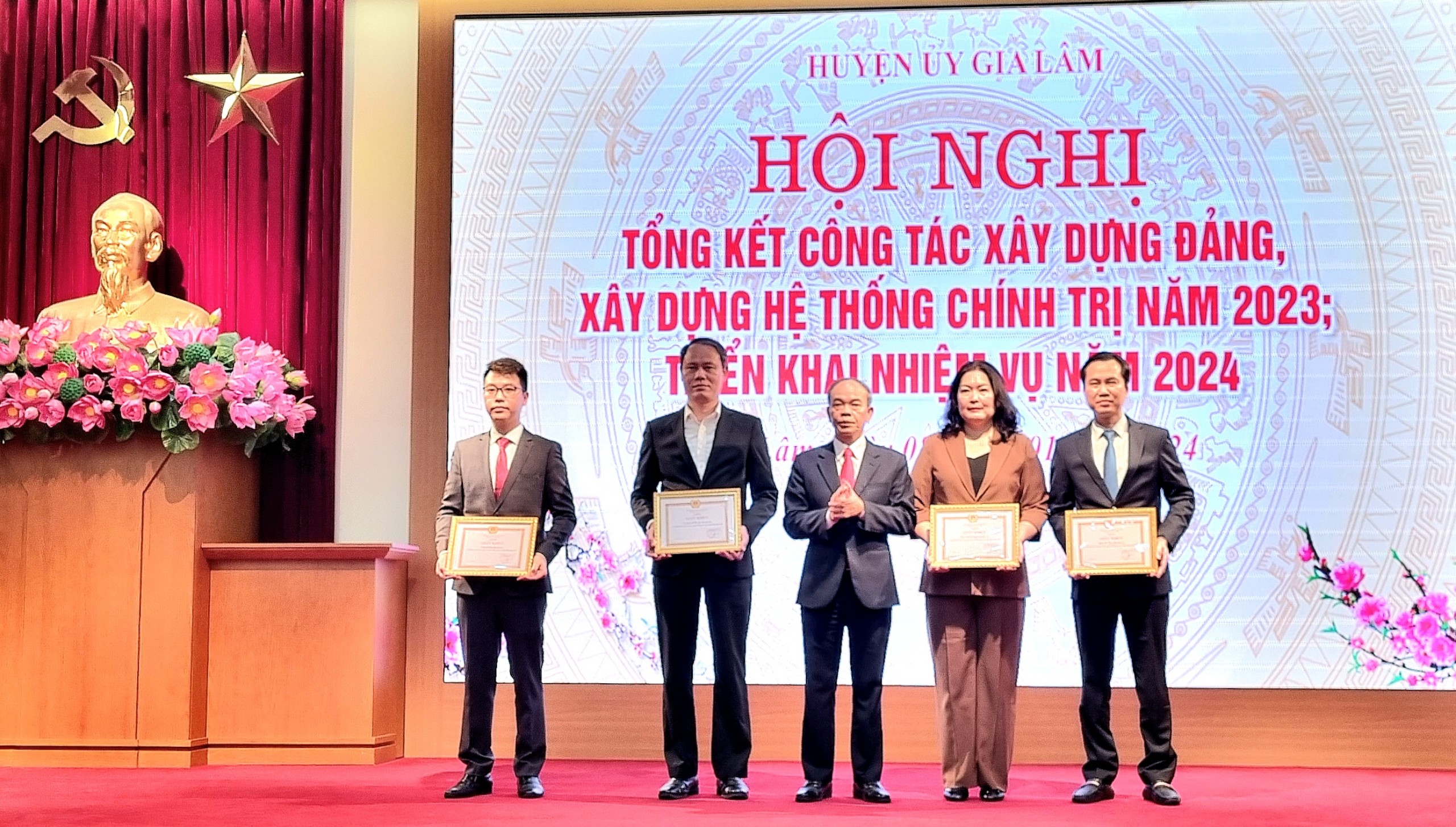 Gia Lâm phấn đấu trong quý IV/2024 hoàn thành việc thành lập quận - ảnh 3