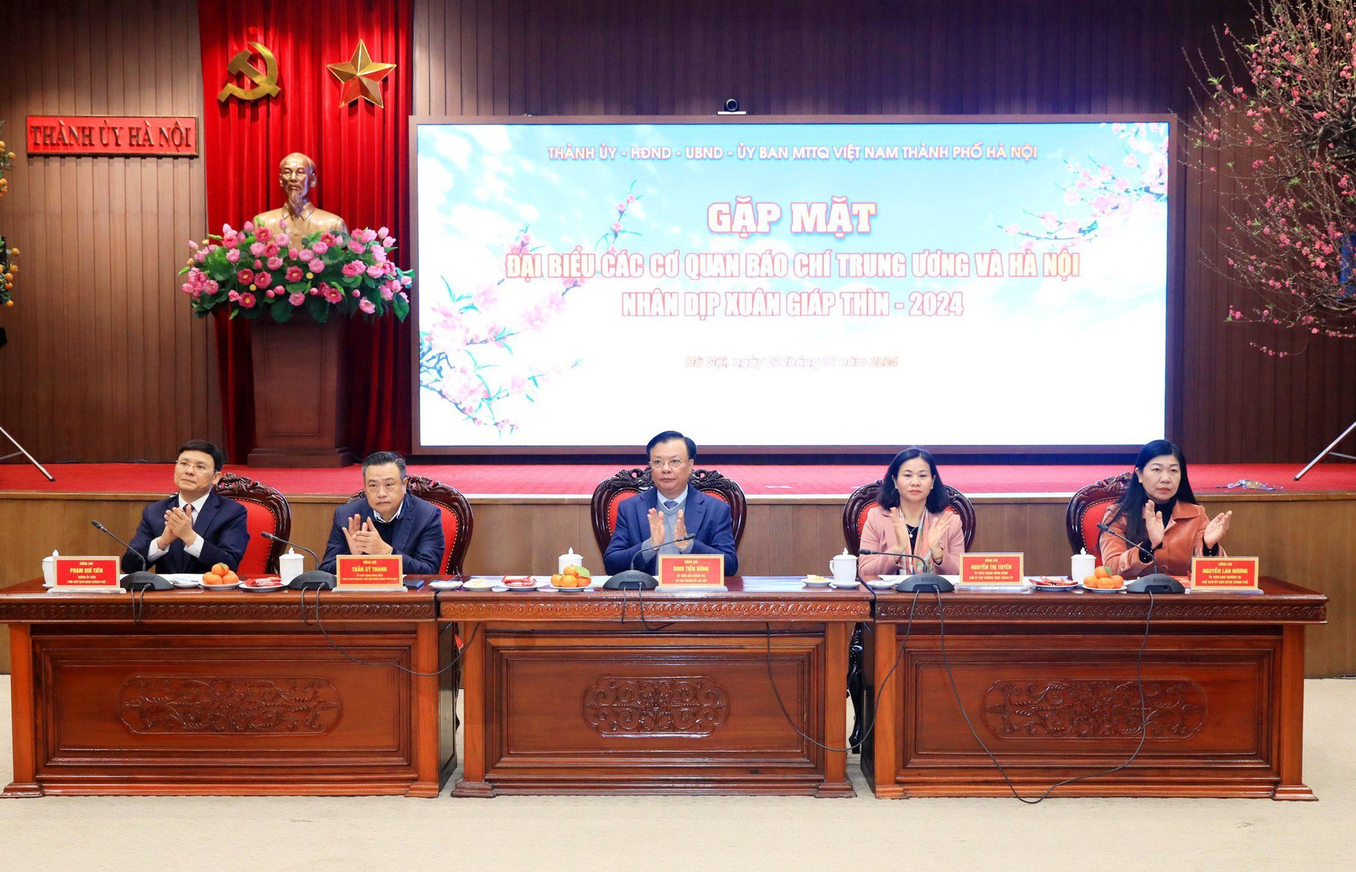 Các cơ quan báo chí đồng hành với sự phát triển của Thủ đô - ảnh 1