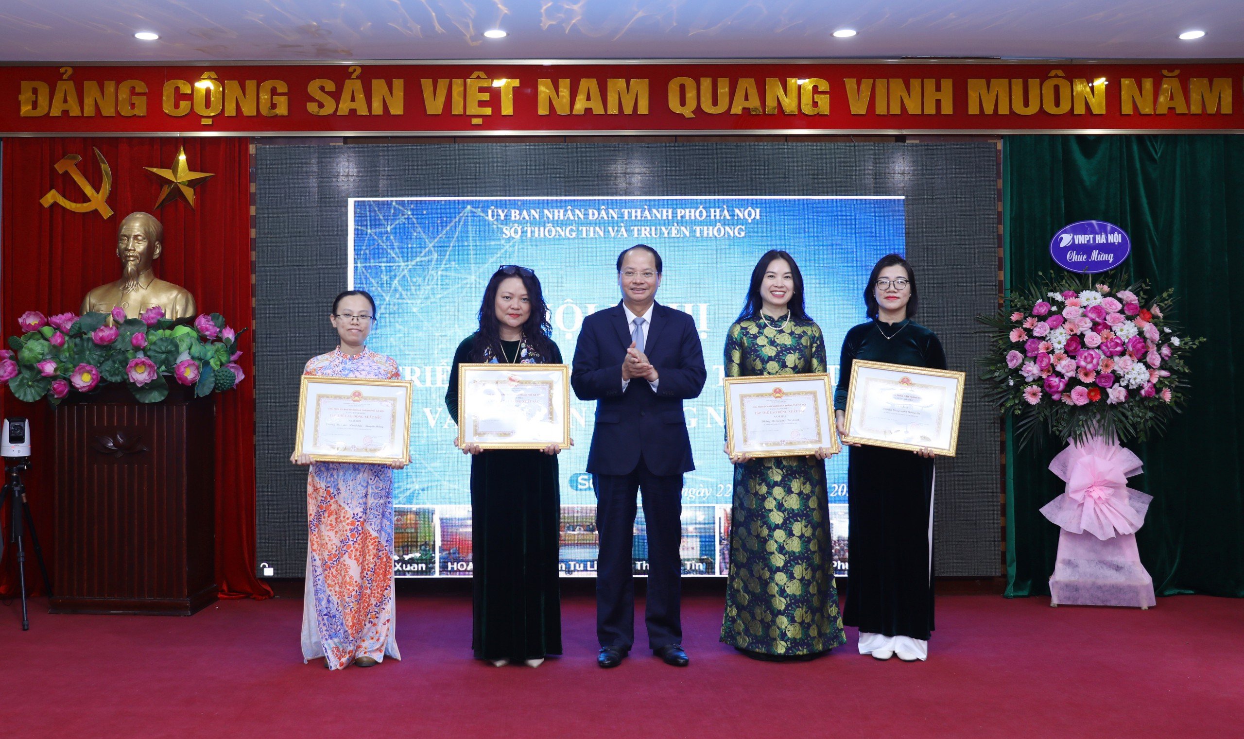 Đẩy mạnh tuyên truyền về lợi ích của chuyển đổi số, tạo tiền đề cho công dân số - ảnh 4