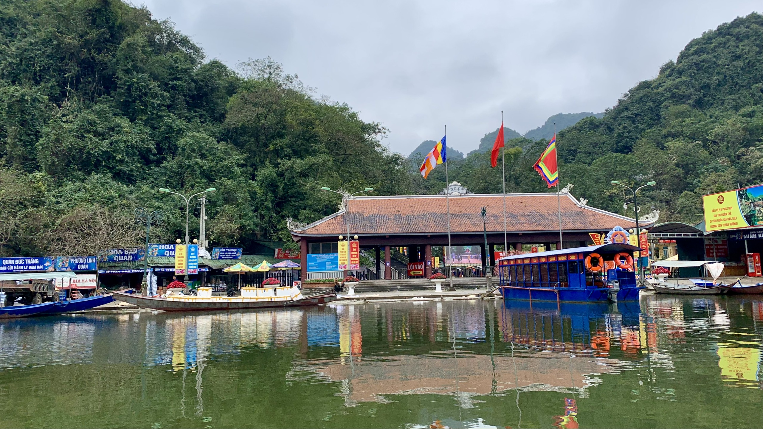 Không gian linh thiêng Chùa Hương trước ngày khai hội - ảnh 4
