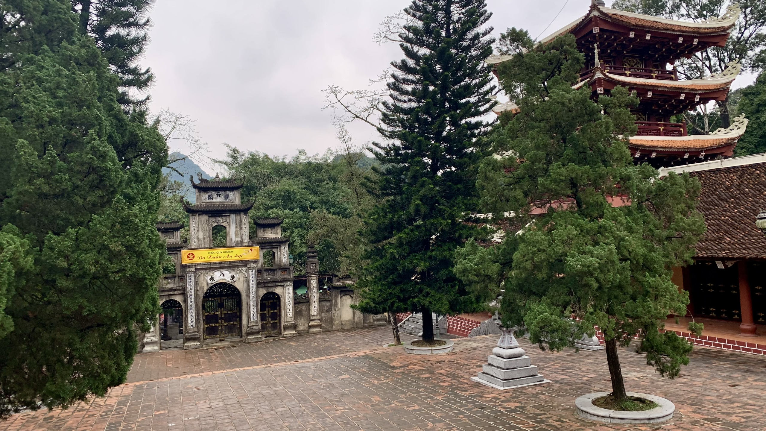 Không gian linh thiêng Chùa Hương trước ngày khai hội - ảnh 6