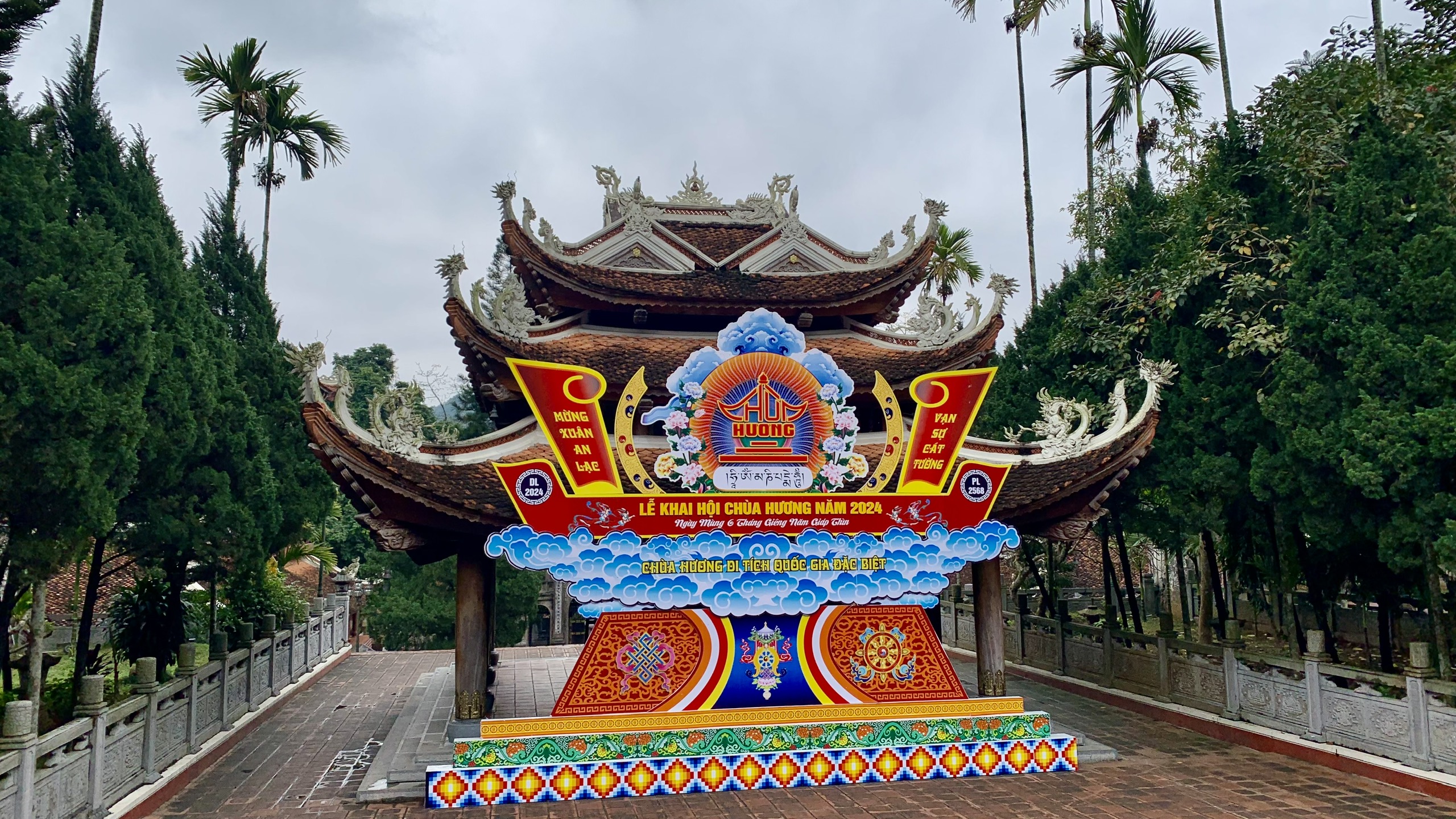 Không gian linh thiêng Chùa Hương trước ngày khai hội - ảnh 17