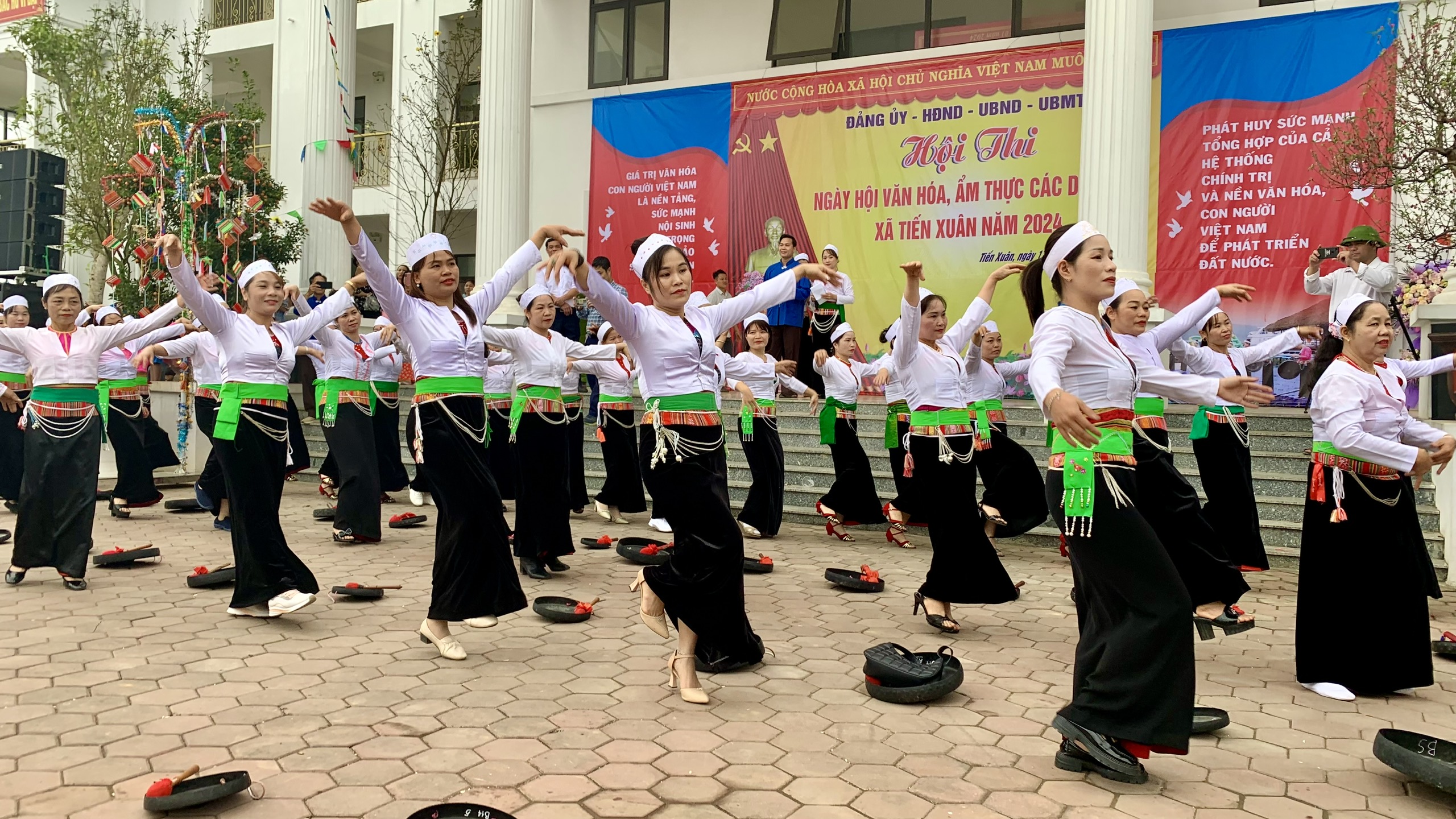 Độc đáo không gian văn hóa dân tộc Mường, xã Tiến Xuân, huyện Thạch Thất - ảnh 5