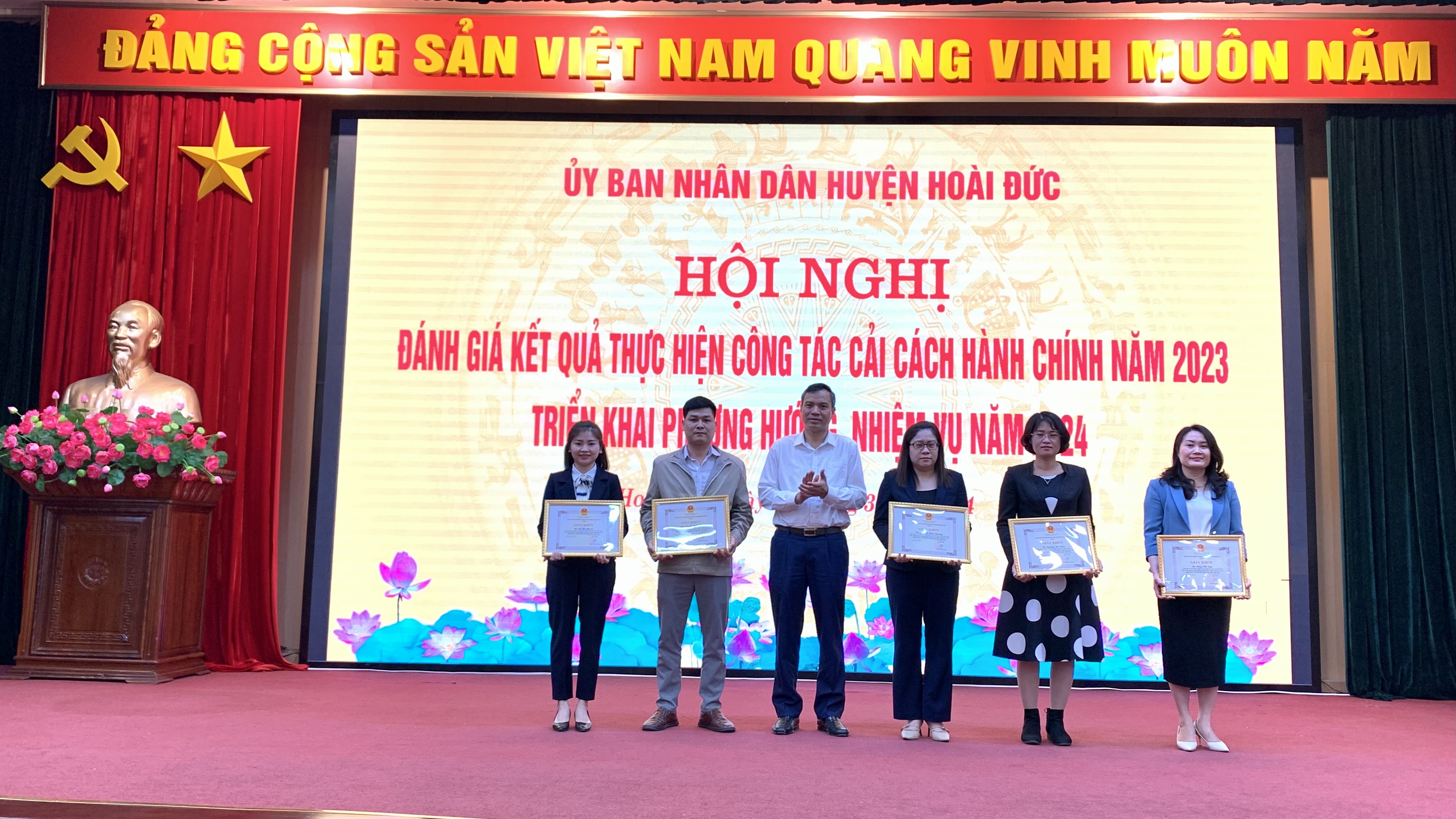 Hoài Đức phấn đấu đạt chỉ số cải cách hành chính nằm trong top đầu của thành phố - ảnh 6