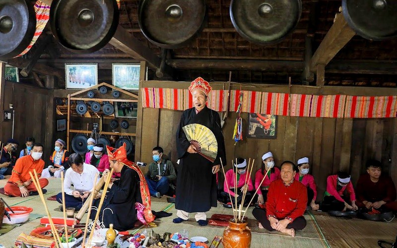 Đệ trình UNESCO Mo Mường và Nghệ thuật Chèo là Di sản văn hóa phi vật thể - ảnh 1