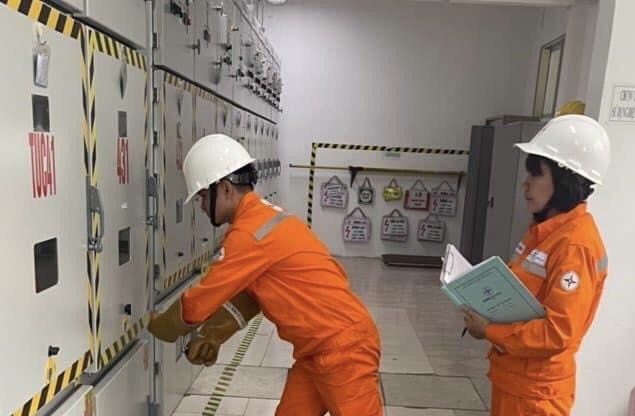 Thủ tướng Chính phủ yêu cầu ban hành cơ chế mua bán điện trực tiếp trước 30/4 - ảnh 1