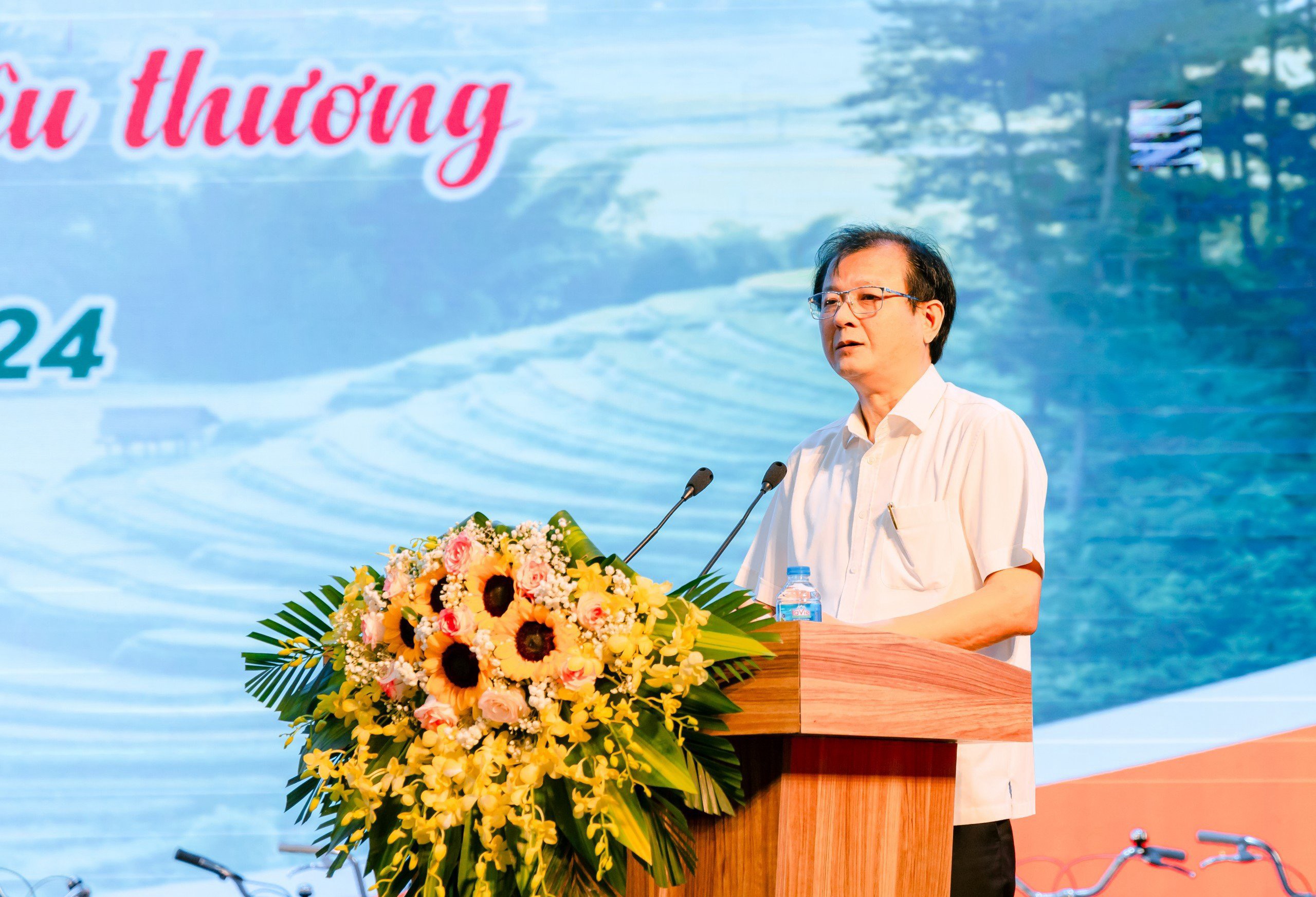 Hà Nội phát động Tháng Nhân đạo năm 2024: Hành trình nhân đạo - Trao nhận yêu thương - ảnh 3