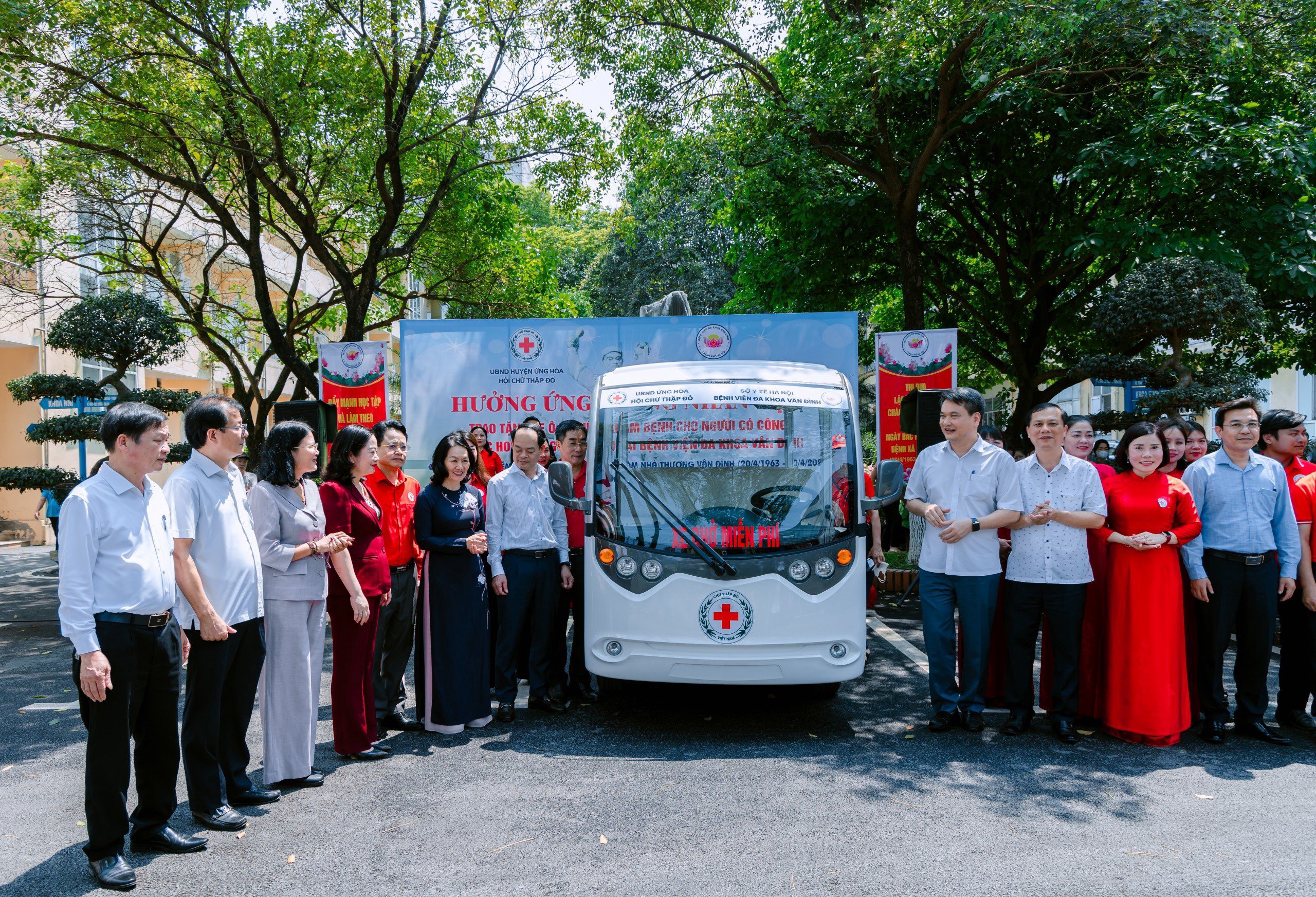 Hà Nội phát động Tháng Nhân đạo năm 2024: Hành trình nhân đạo - Trao nhận yêu thương - ảnh 5