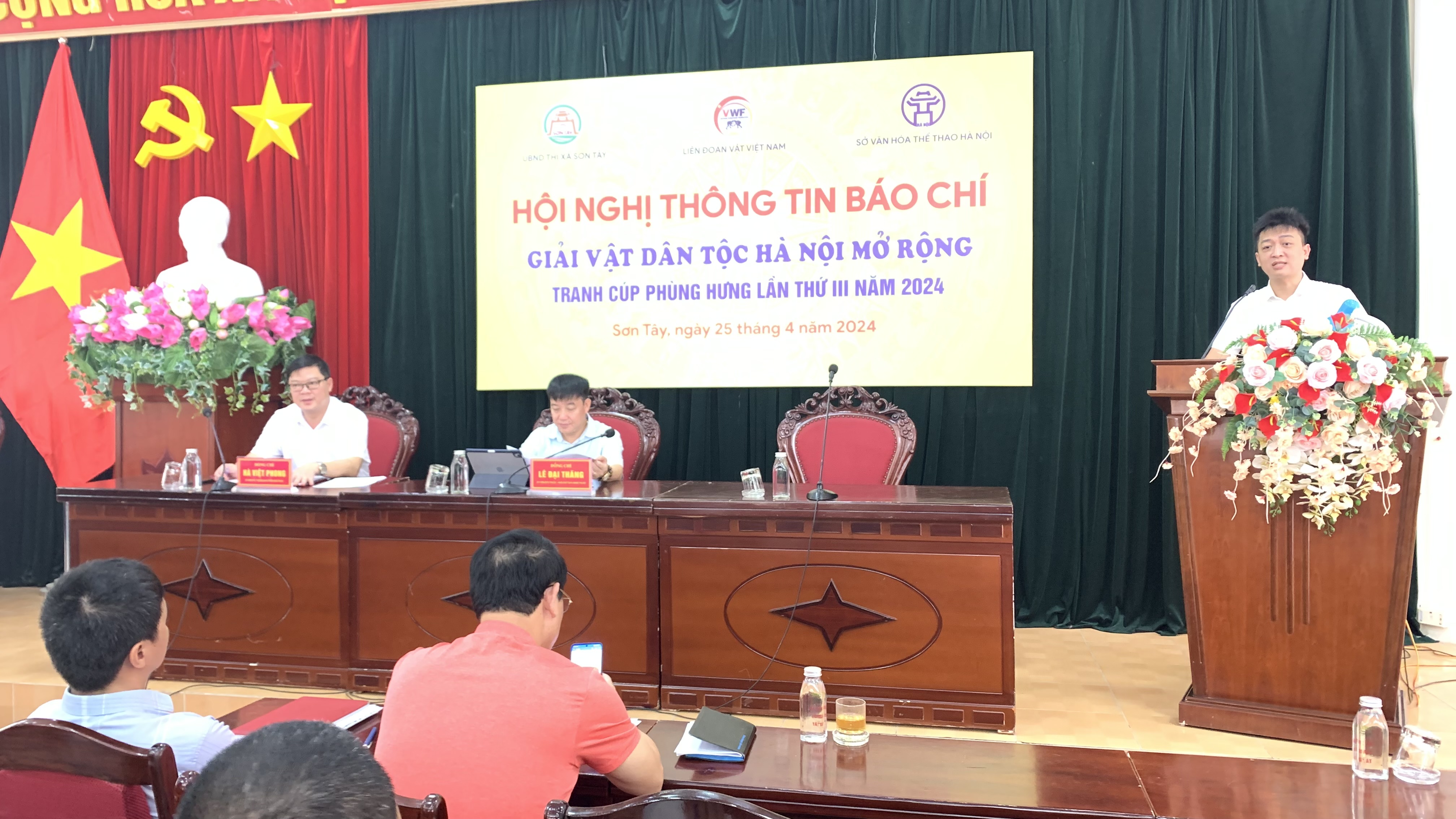 Từ ngày 2-6/5, diễn ra Giải vật dân tộc Hà Nội mở rộng, tranh cúp Phùng Hưng lần thứ III năm 2024 - ảnh 6