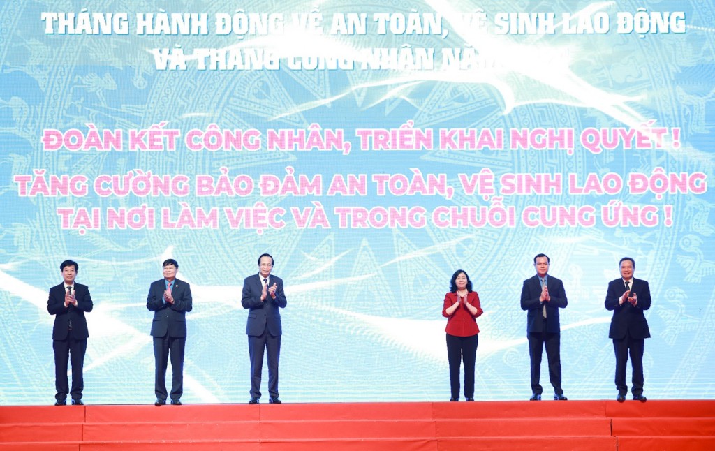 Phát động Tháng hành động về ATVSLĐ và Tháng Công nhân năm 2024 - ảnh 3