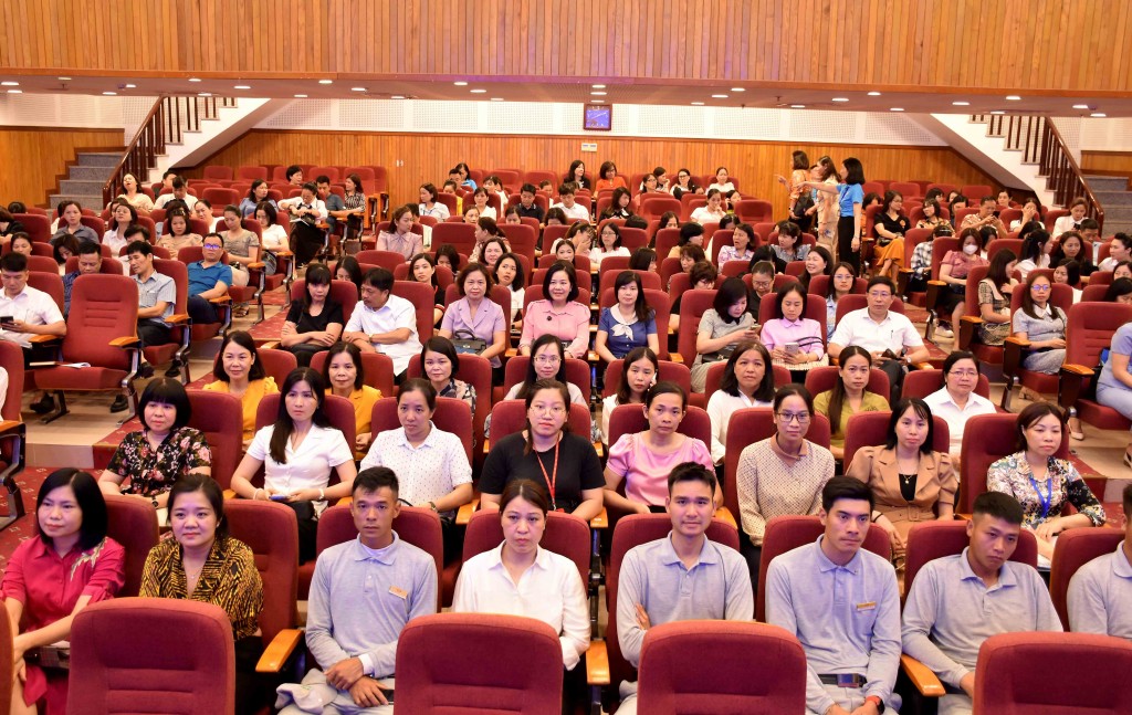 Công đoàn viên quận Long Biên được giải đáp về lao động, Công đoàn, bảo hiểm xã hội - ảnh 7
