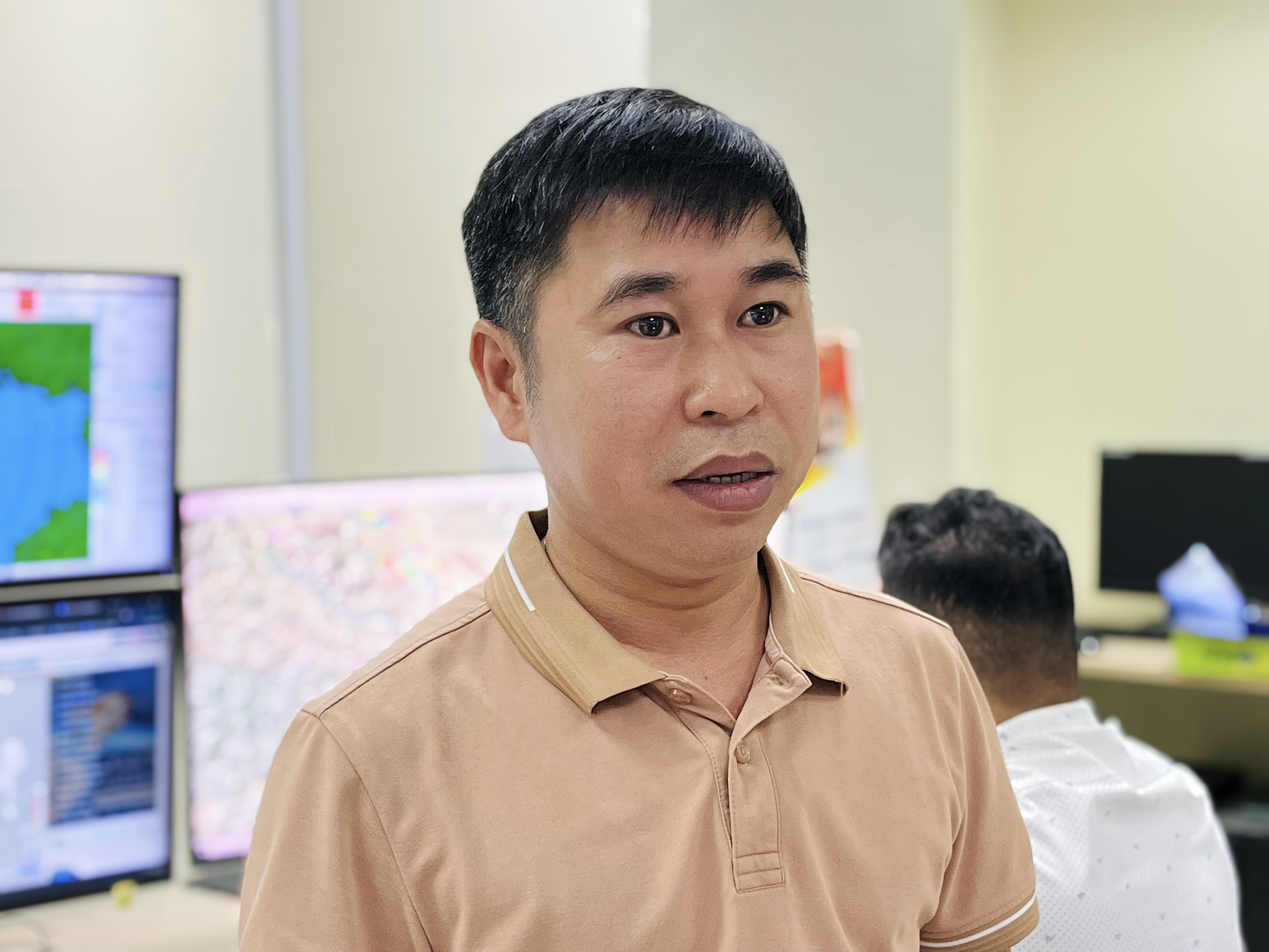 Chuyên gia khí tượng thủy văn: 400 cú sét đánh xuống đất là trong vòng 10 phút là hoàn toàn có thể xảy ra - ảnh 1
