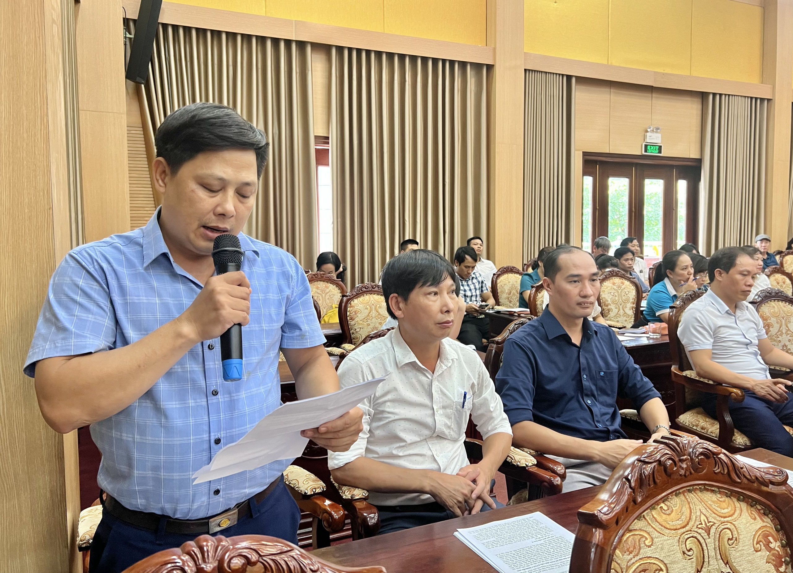 Cử tri Hoài Đức kiến nghị mở rộng vỉa hè đường gom đại lộ Thăng Long - ảnh 3
