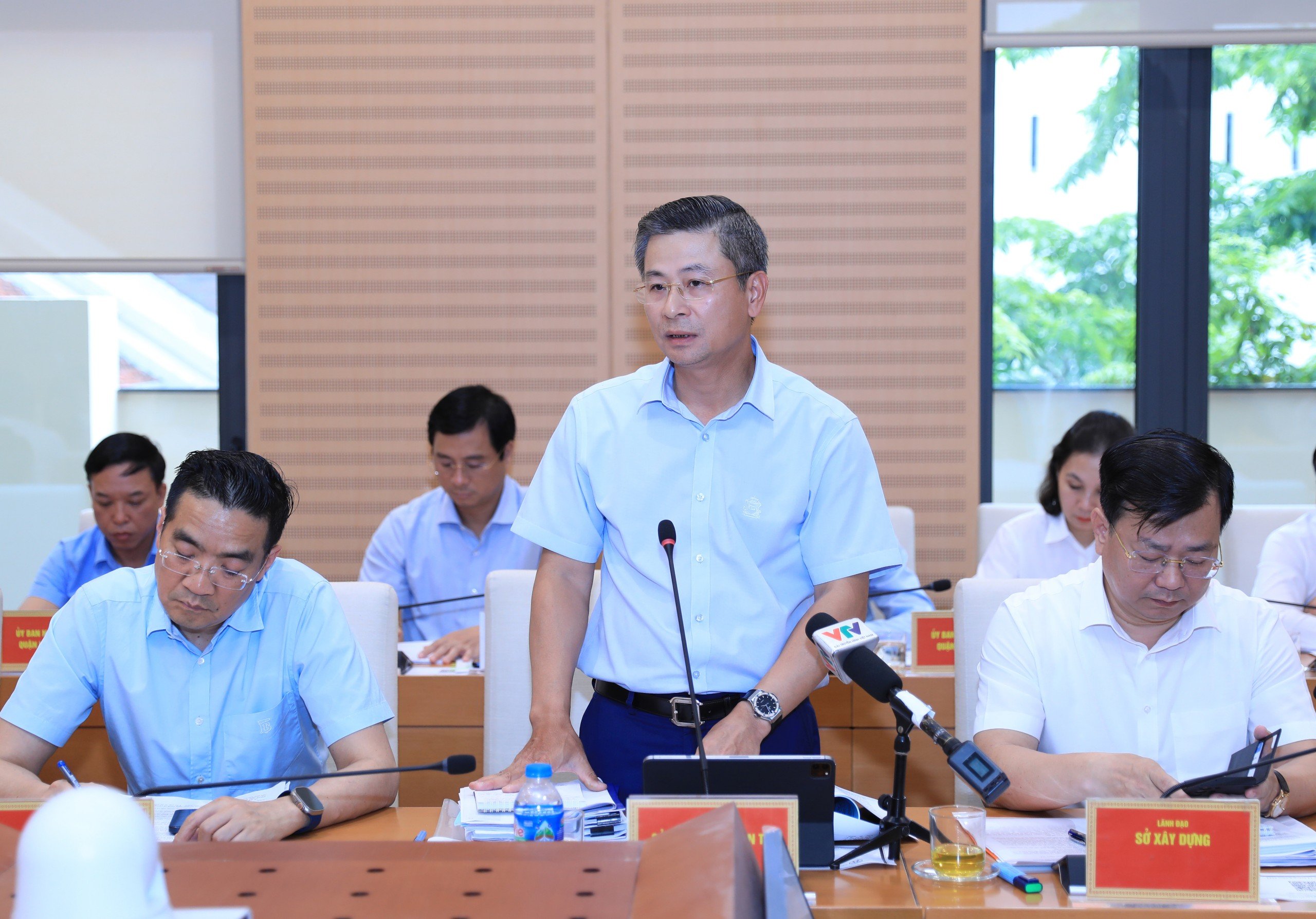 Hà Nội thiếu trầm trọng bãi đỗ xe - ảnh 1