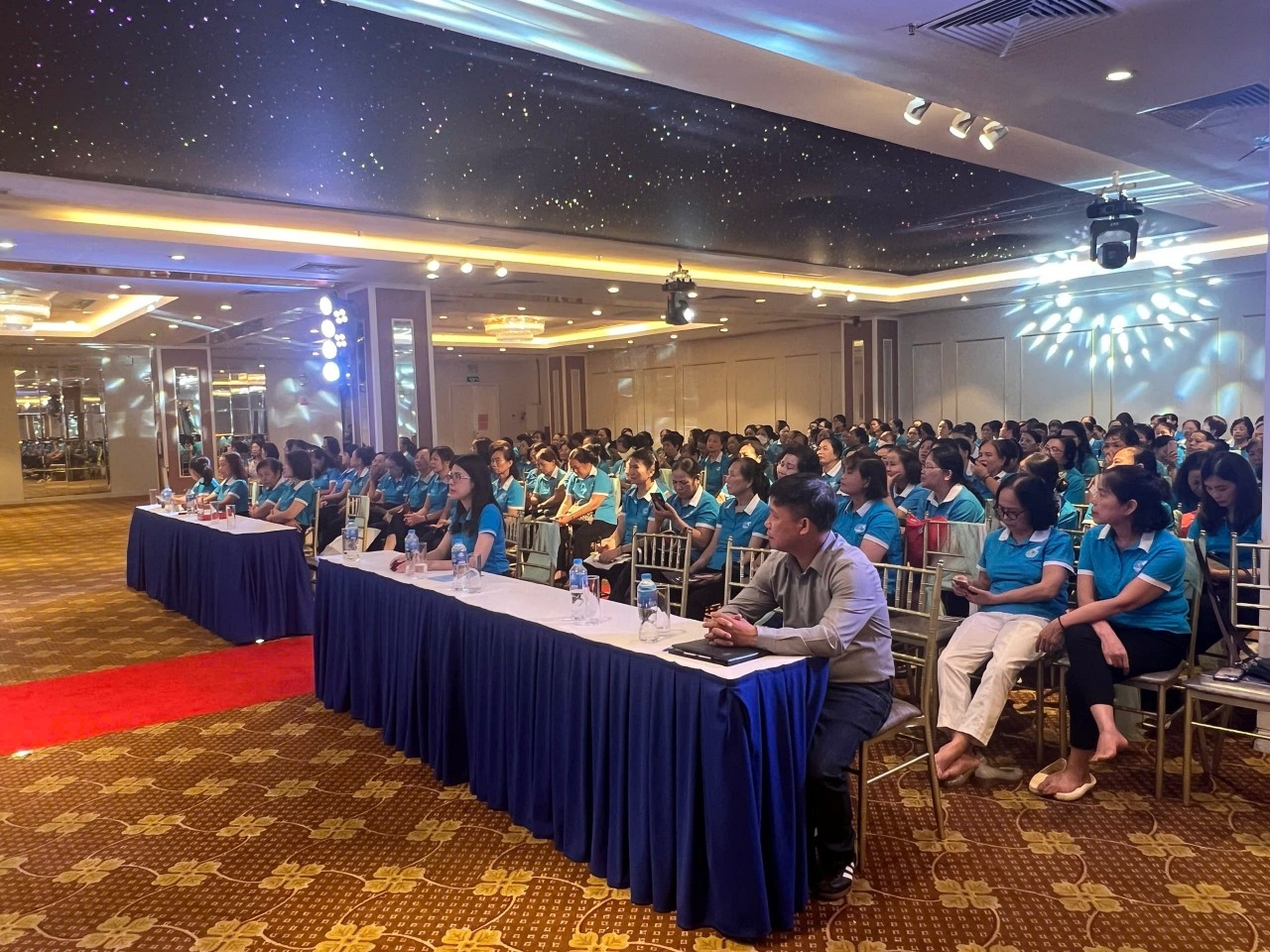 Hơn 200 cán bộ, hội viên phụ nữ được tập huấn kỹ năng phòng cháy chữa cháy - ảnh 1