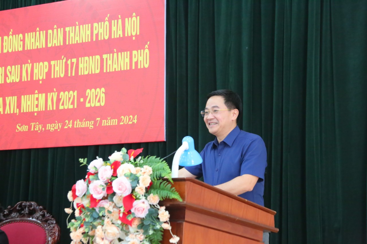 Cử tri Sơn Tây kiến nghị thành phố mở thêm tuyến xe buýt du lịch - ảnh 4