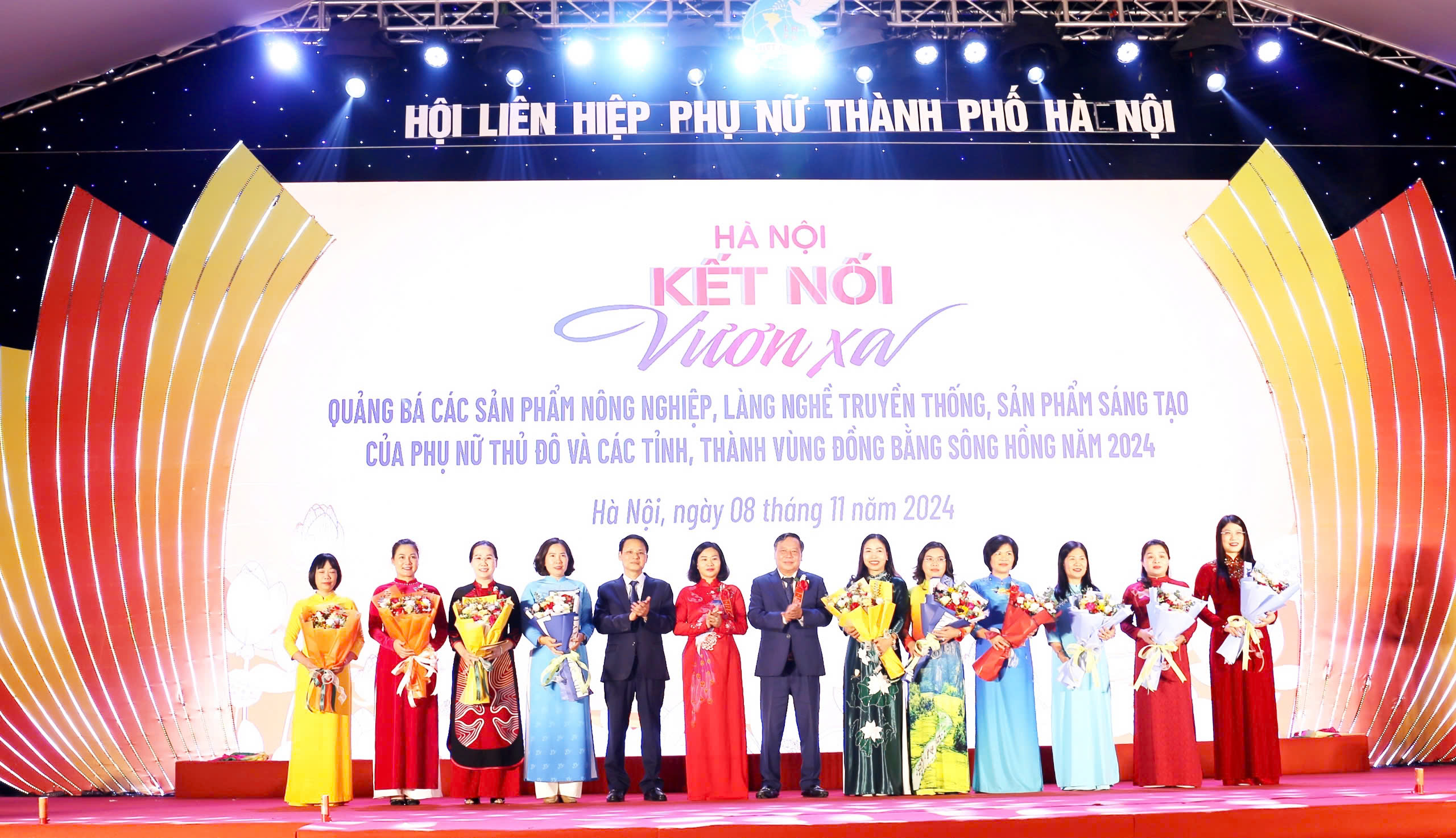 Tôn vinh sản phẩm nông nghiệp sáng tạo, làng nghề của Phụ nữ Thủ đô và 10 tỉnh Vùng Đồng bằng sông Hồng - ảnh 4