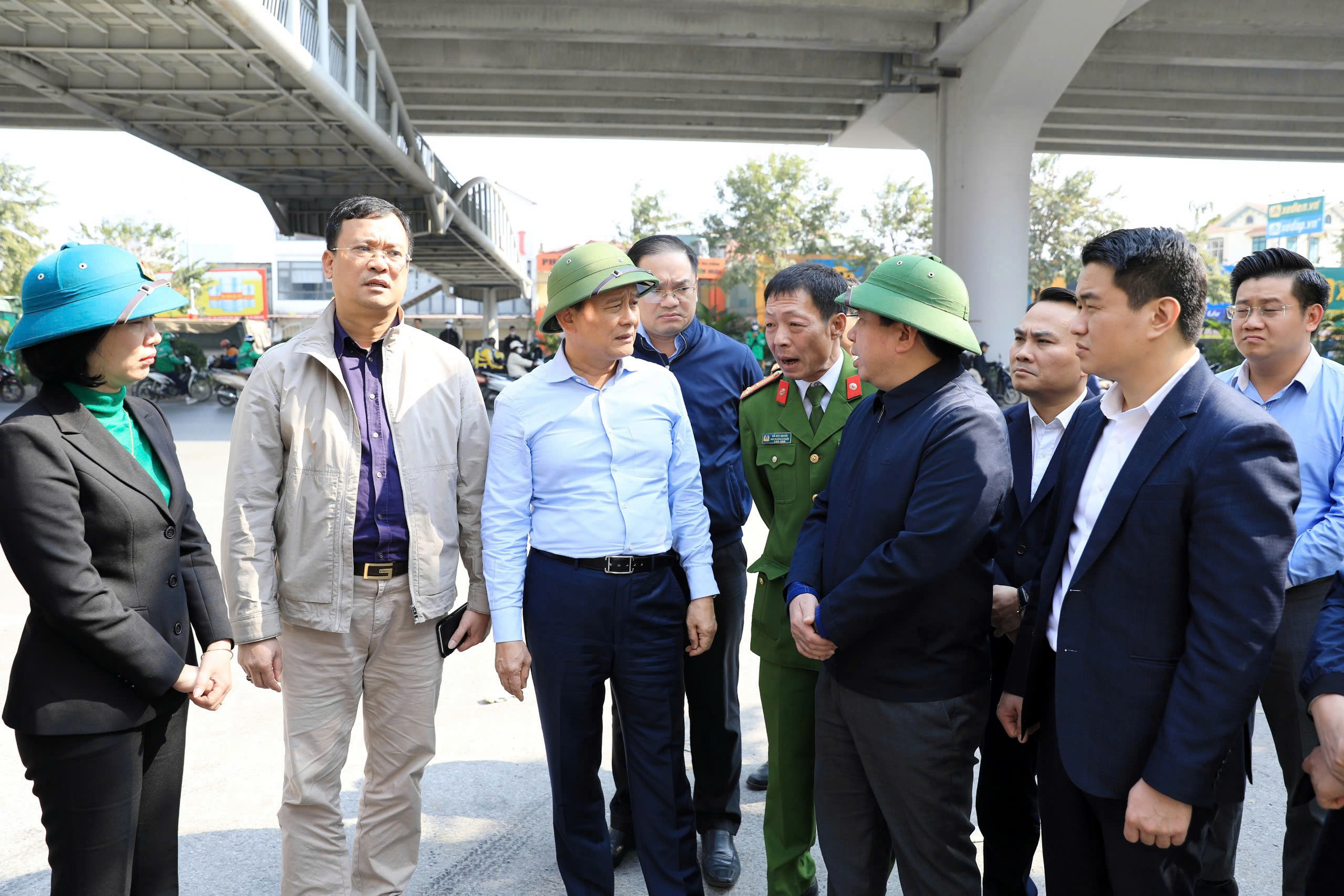 Thường trực HĐND thành phố Hà Nội đến hiện trường chỉ đạo khắc phục hậu quả vụ cháy - ảnh 1