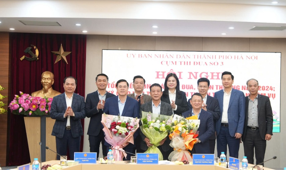 Cụm thi đua số 3 ký giao ước thi đua hoàn thành thắng lợi nhiệm vụ kinh tế - xã hội năm 2025  - ảnh 7