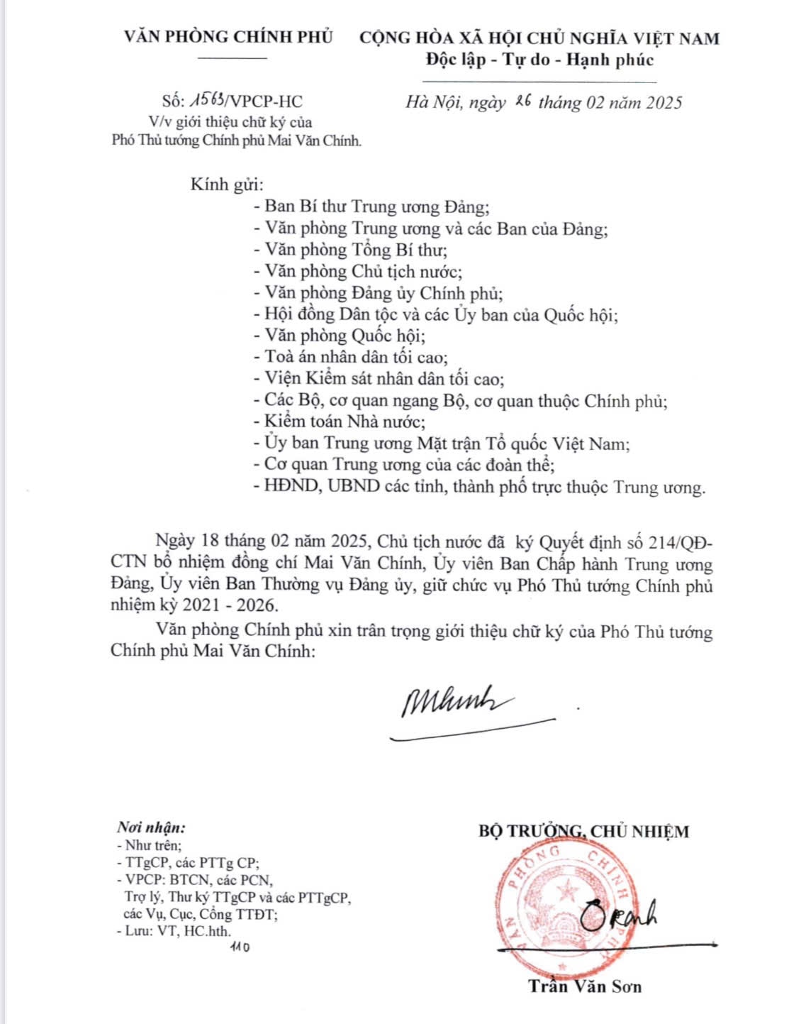 Chữ ký của 2 tân Phó Thủ tướng Chính phủ: Nguyễn Chí Dũng và Mai Văn Chính - ảnh 2