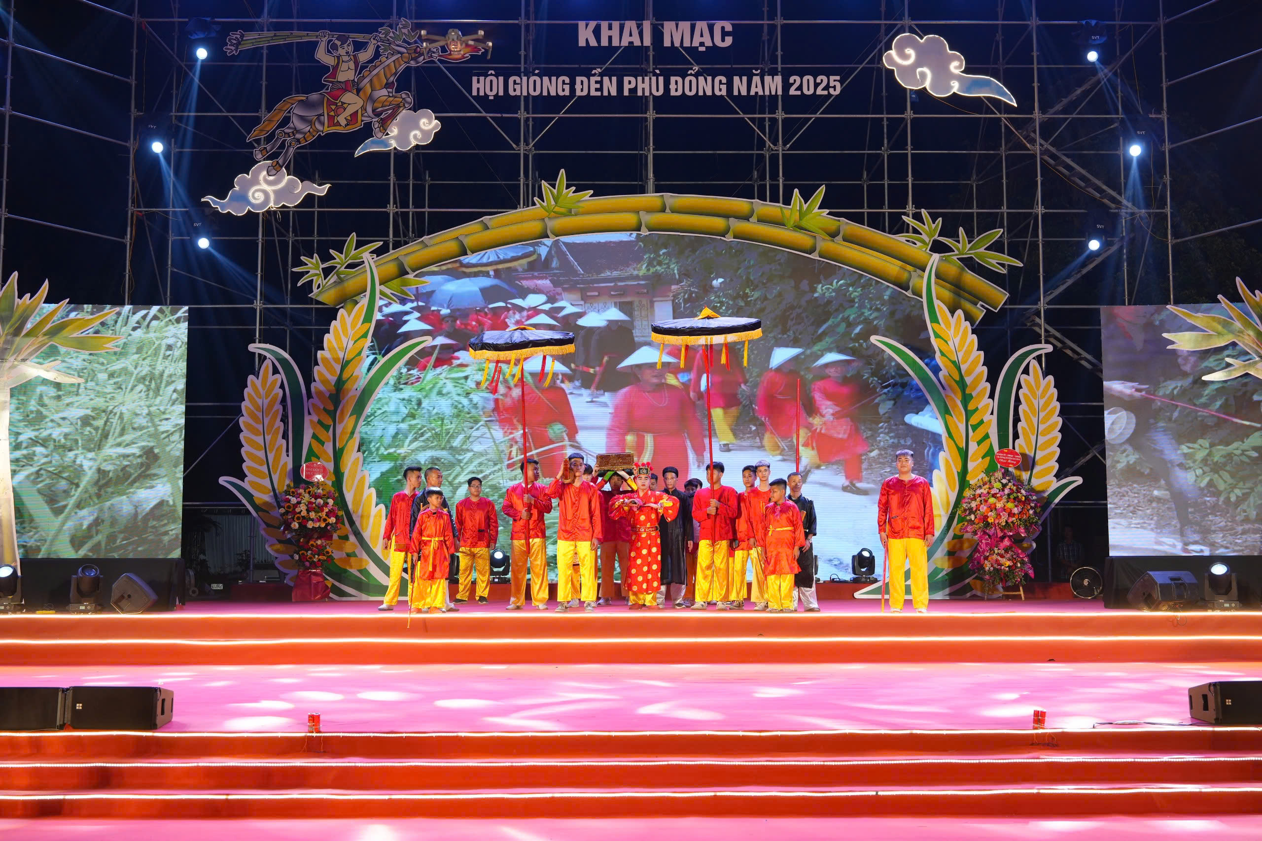 Khai mạc Hội Gióng đền Phù Đổng và kỷ niệm 15 năm UNESCO ghi danh là Di sản văn hóa phi vật thể đại diện của nhân loại - ảnh 4