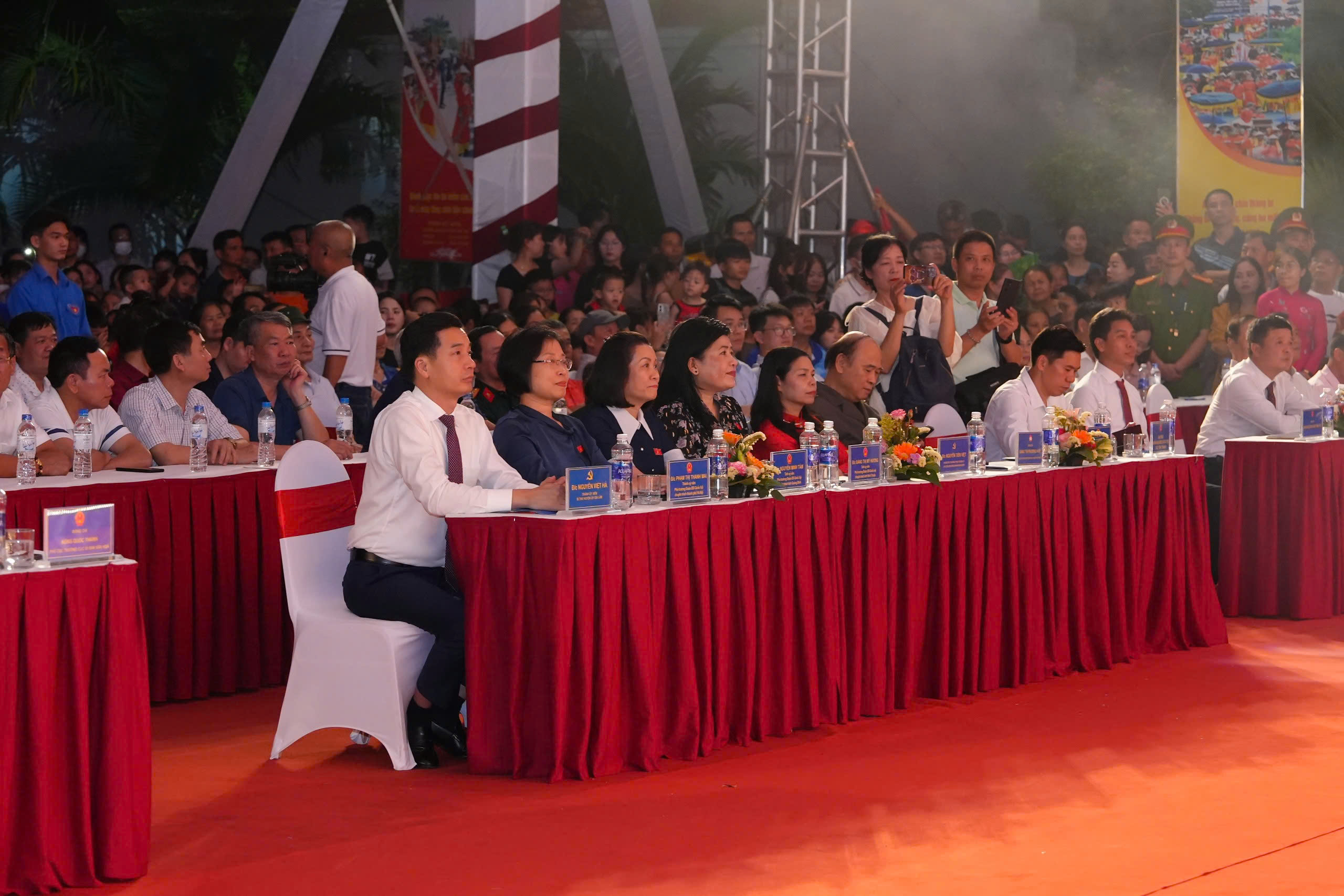 Khai mạc Hội Gióng đền Phù Đổng và kỷ niệm 15 năm UNESCO ghi danh là Di sản văn hóa phi vật thể đại diện của nhân loại - ảnh 1