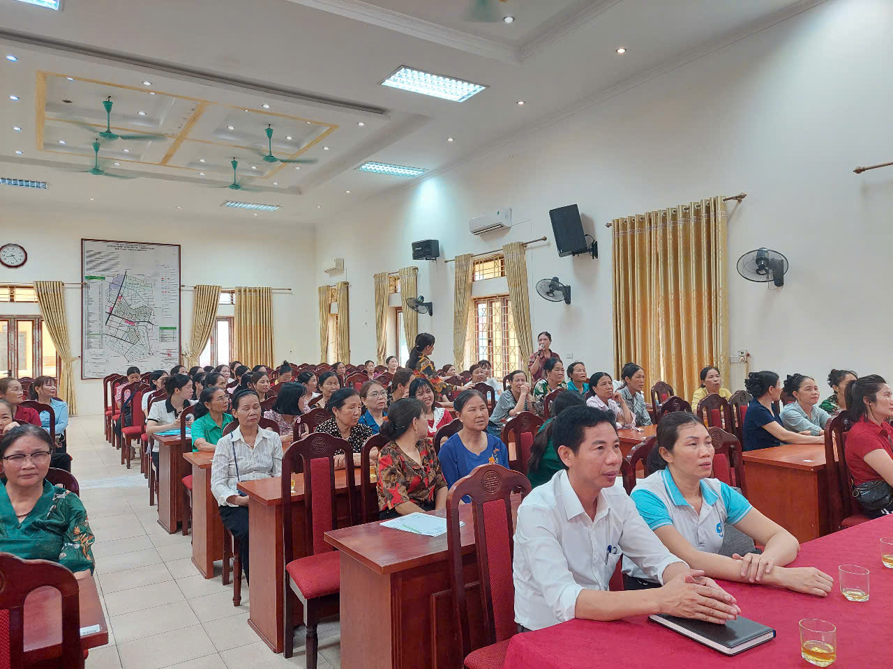 Bồi dưỡng kiến thức về xây dựng thương hiệu sản phẩm cho phụ nữ huyện Phúc Thọ - ảnh 3