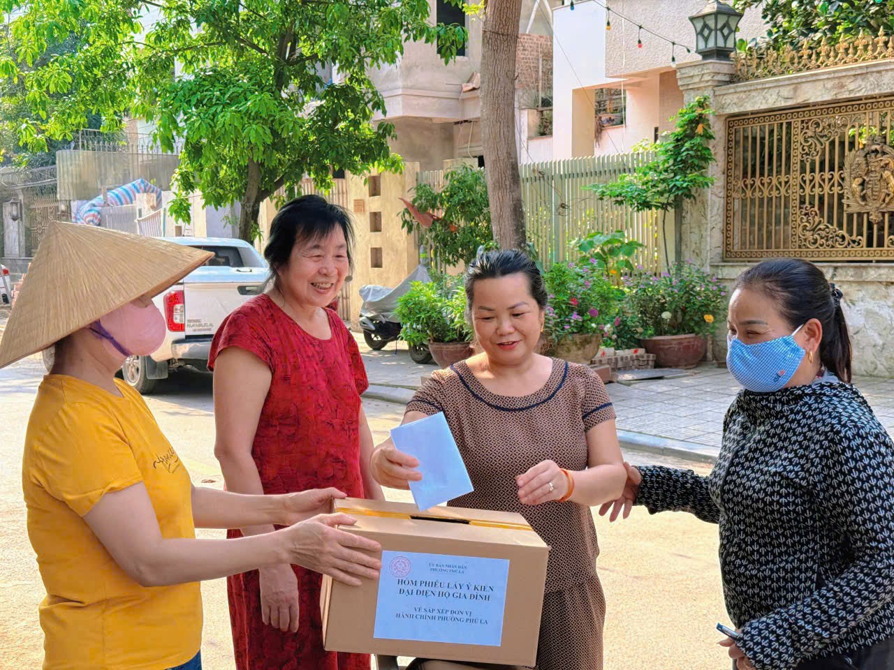 Từ ngày 9-25/5, Hà Nội lấy ý kiến nhân dân về sửa đổi Hiến pháp năm 2013 - ảnh 1