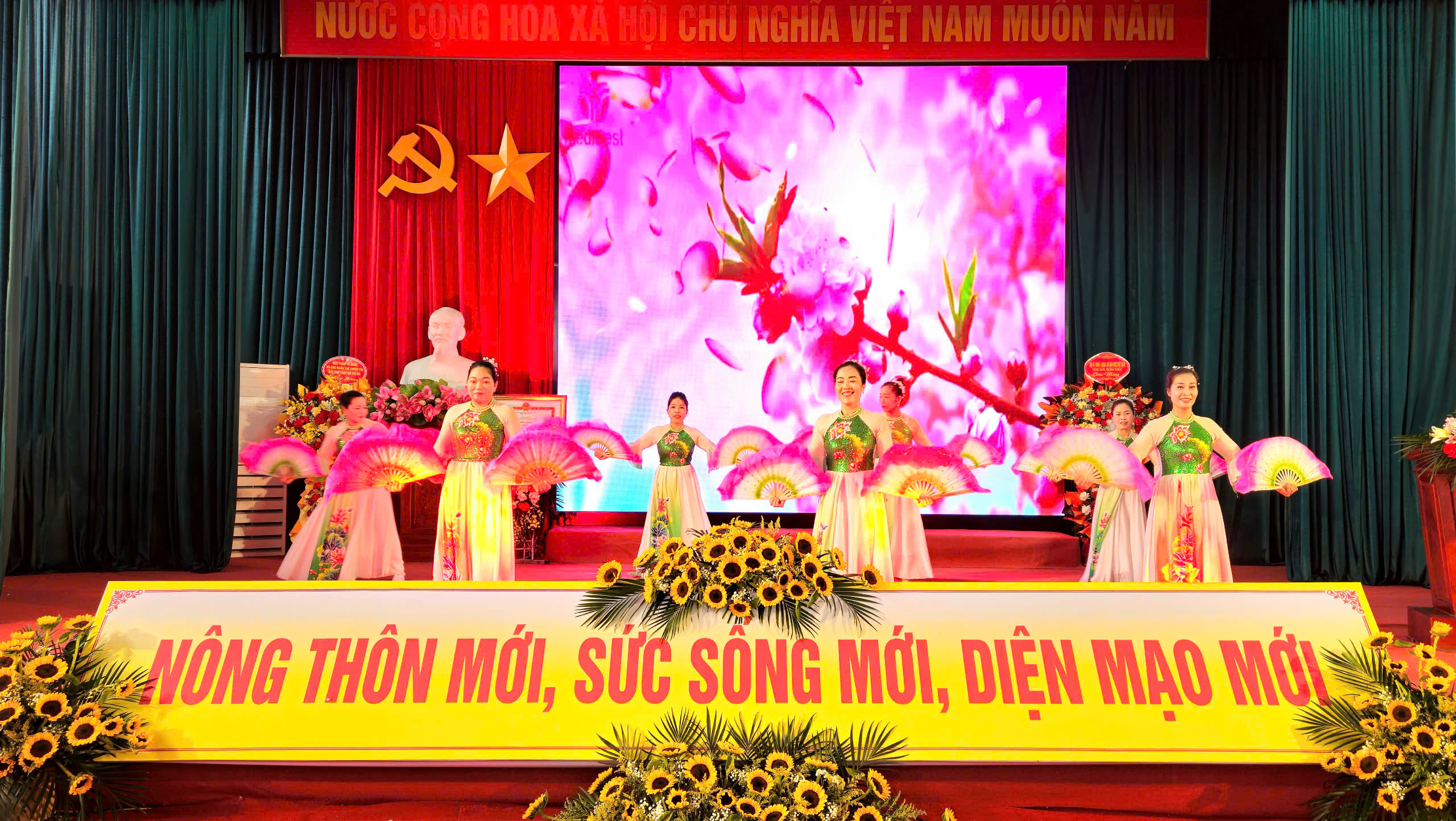 Xã Thanh Mỹ, thị xã Sơn Tây đón Bằng công nhận đạt chuẩn nông thôn mới kiểu mẫu - ảnh 7